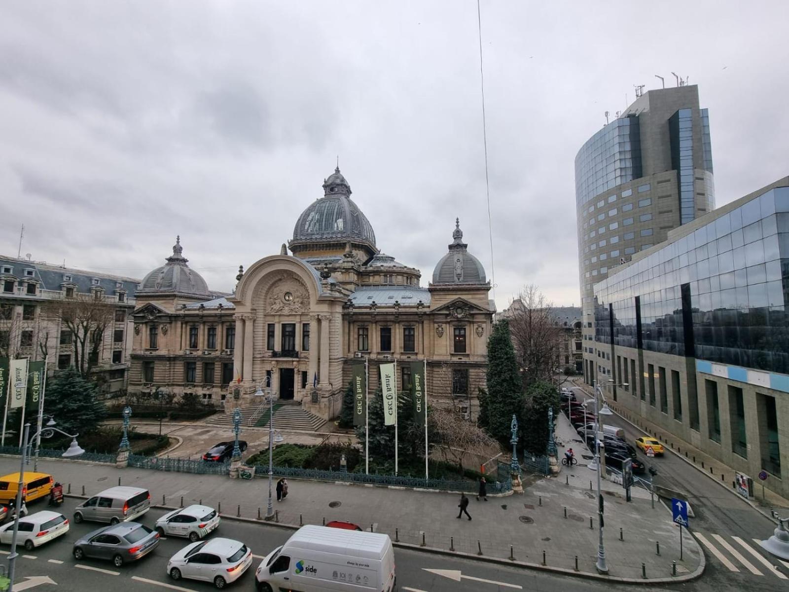History Museum 2 *