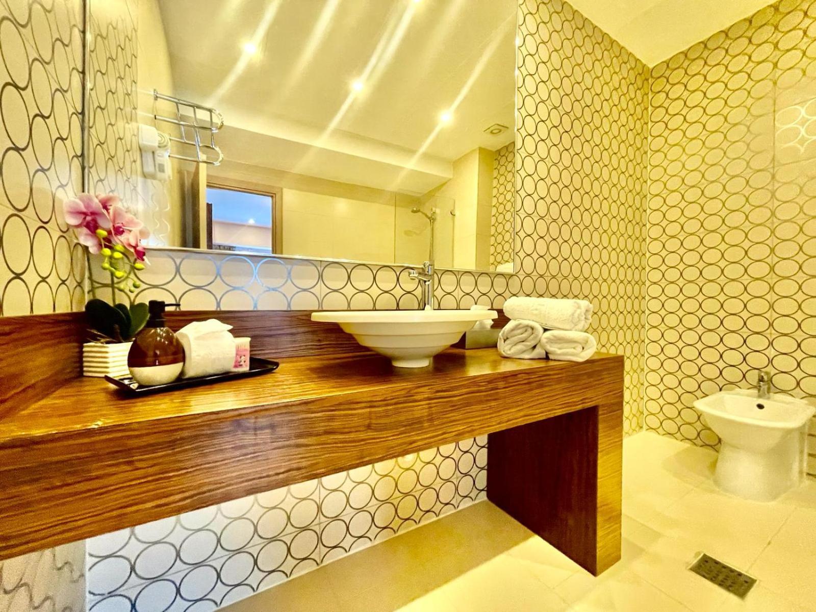 Presidential Luxury With Amazing View - Yamaluxe Apartamento Bucareste
