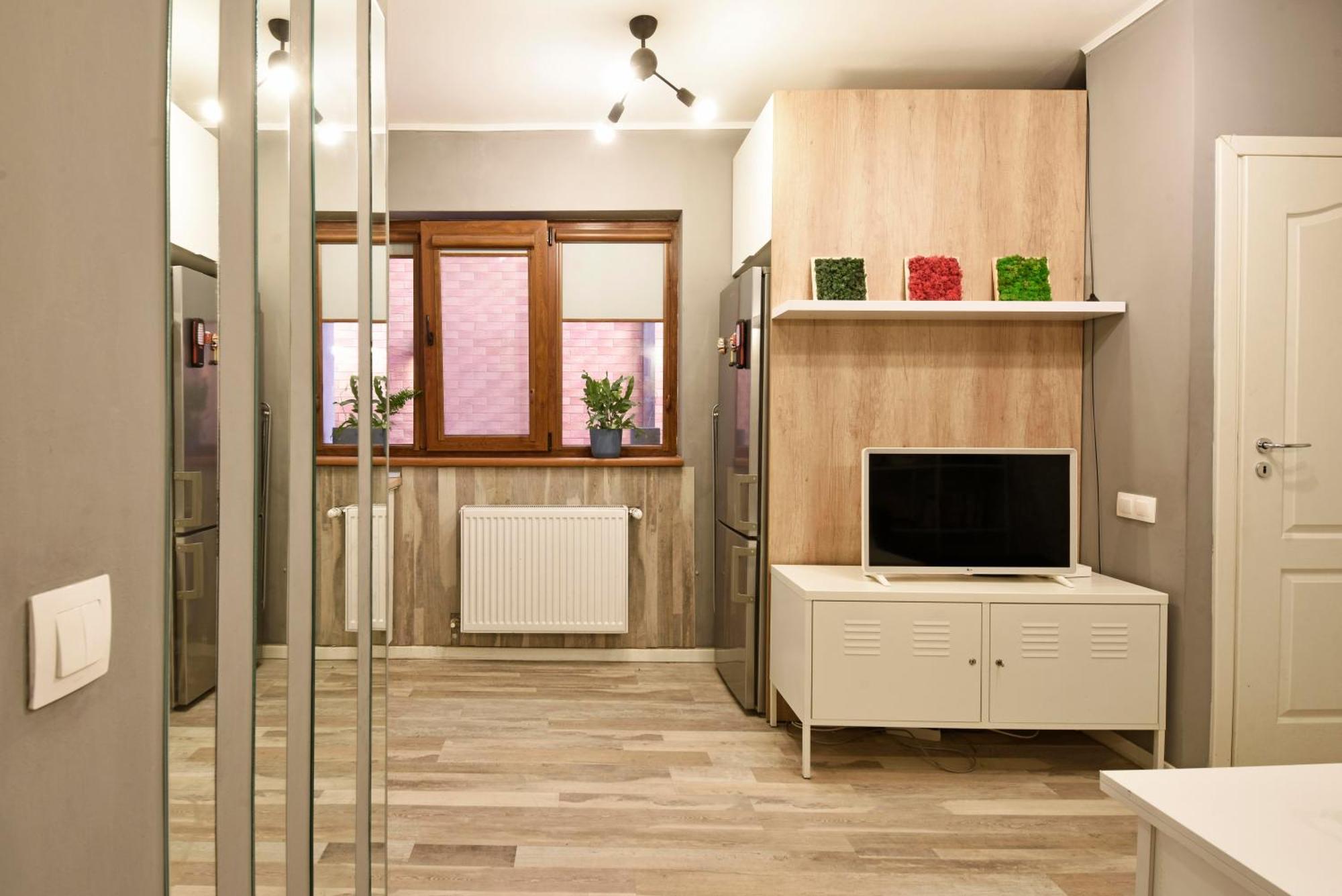 Apartment Upside Down *