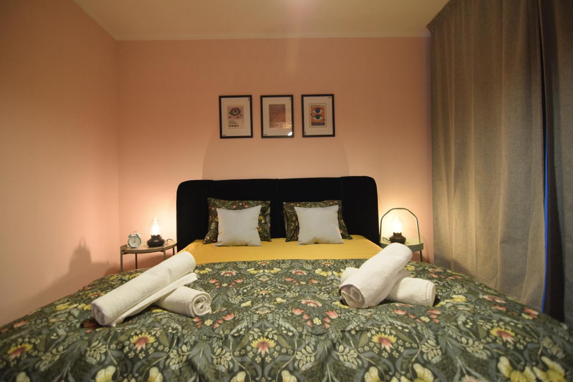Apartament Stylish With Video Projector Bucureşti