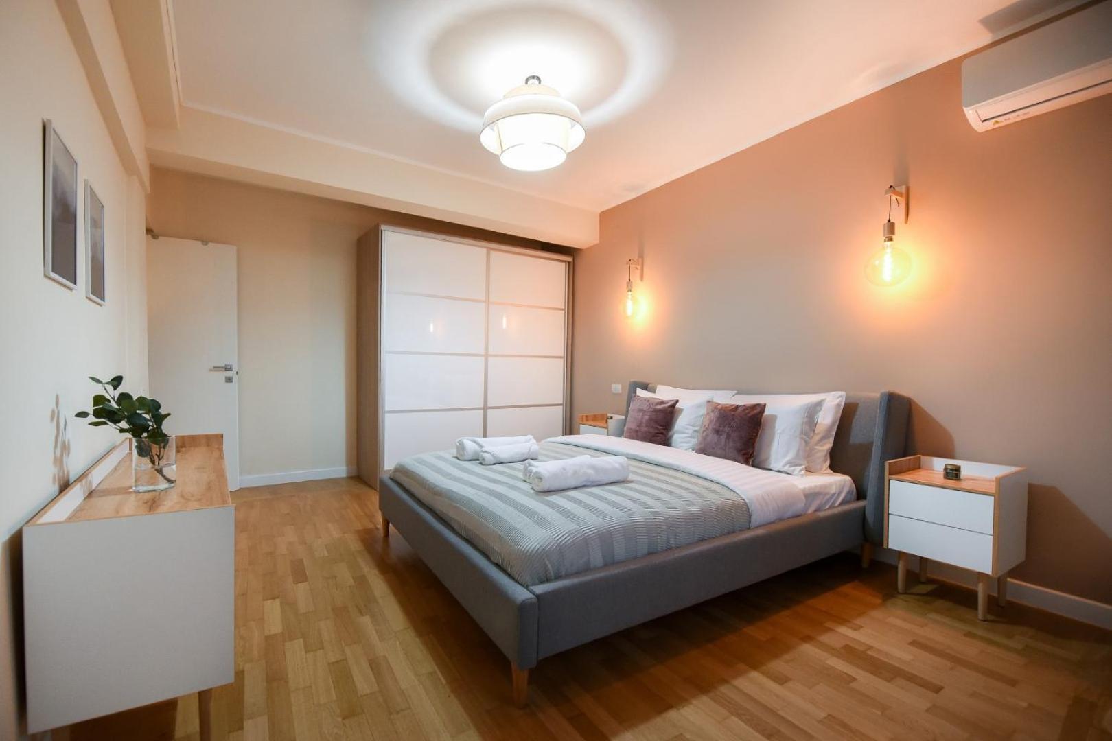Explore And Relax: Your Ideal 2br On Calea Victoriei Apartment Bucharest
