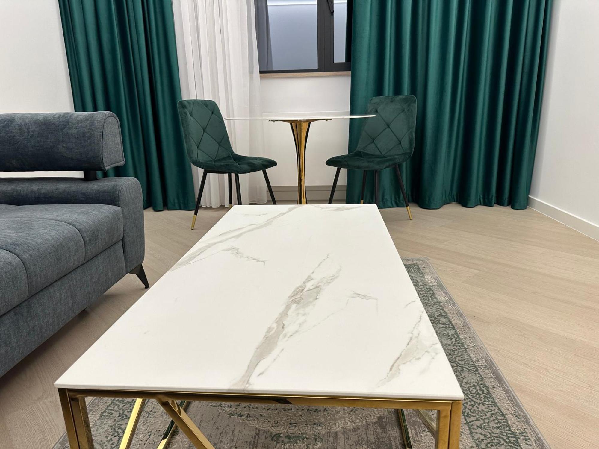 Cortina North Studio And Parking Apartment