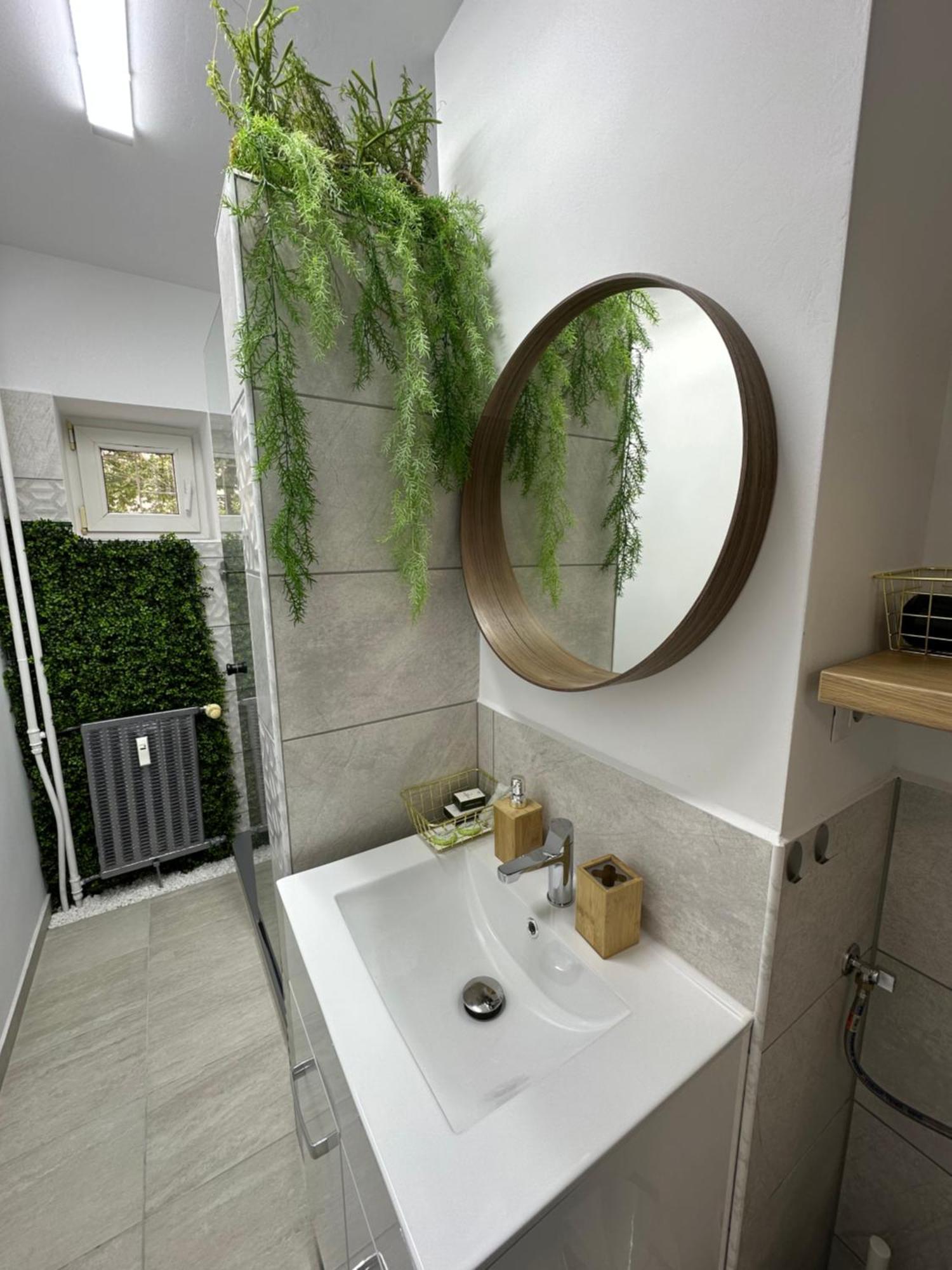 Zen Downtown Apartment *
