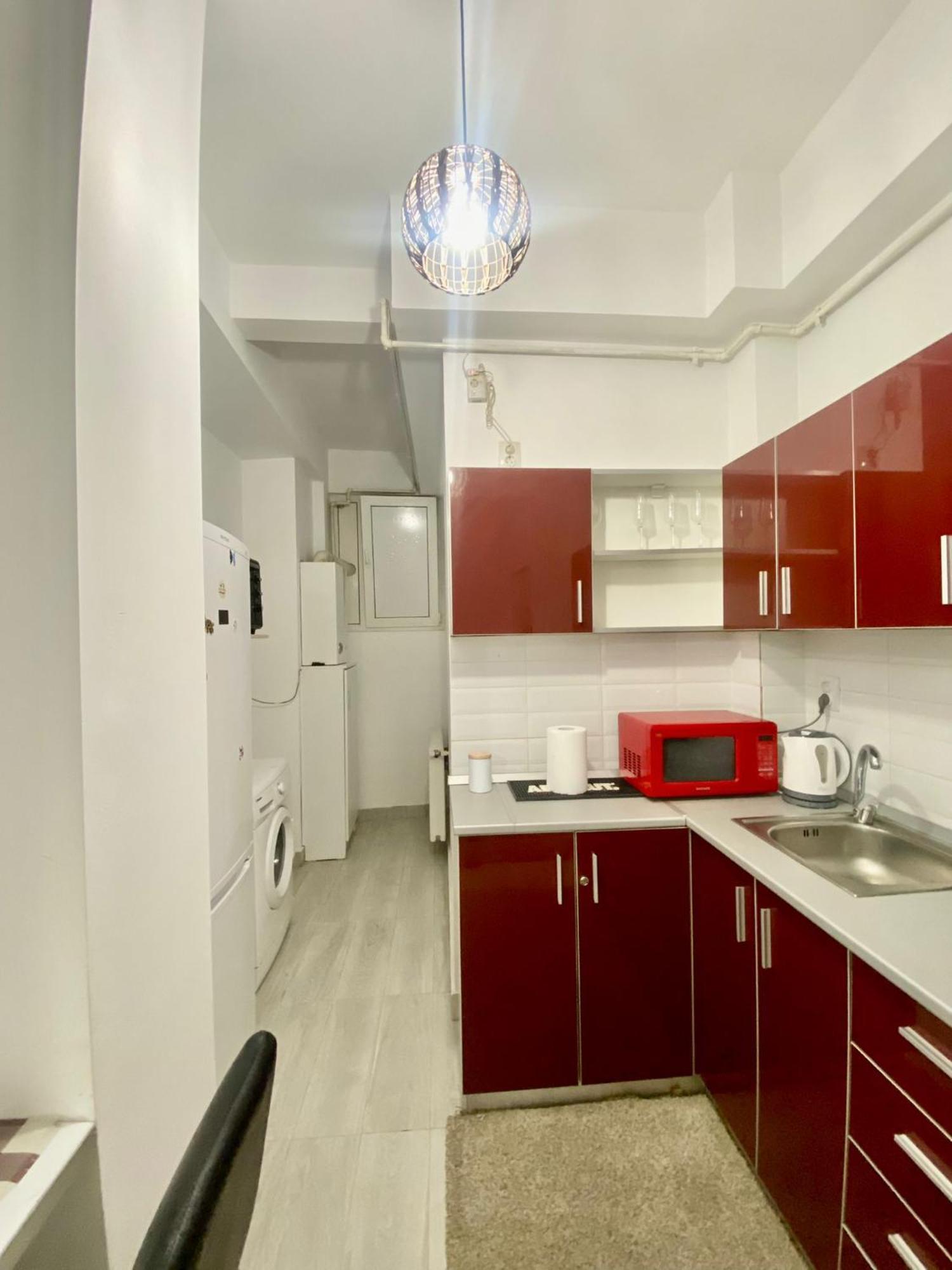 Two Same Beedrooms Ultracentral Old Town Apartment
