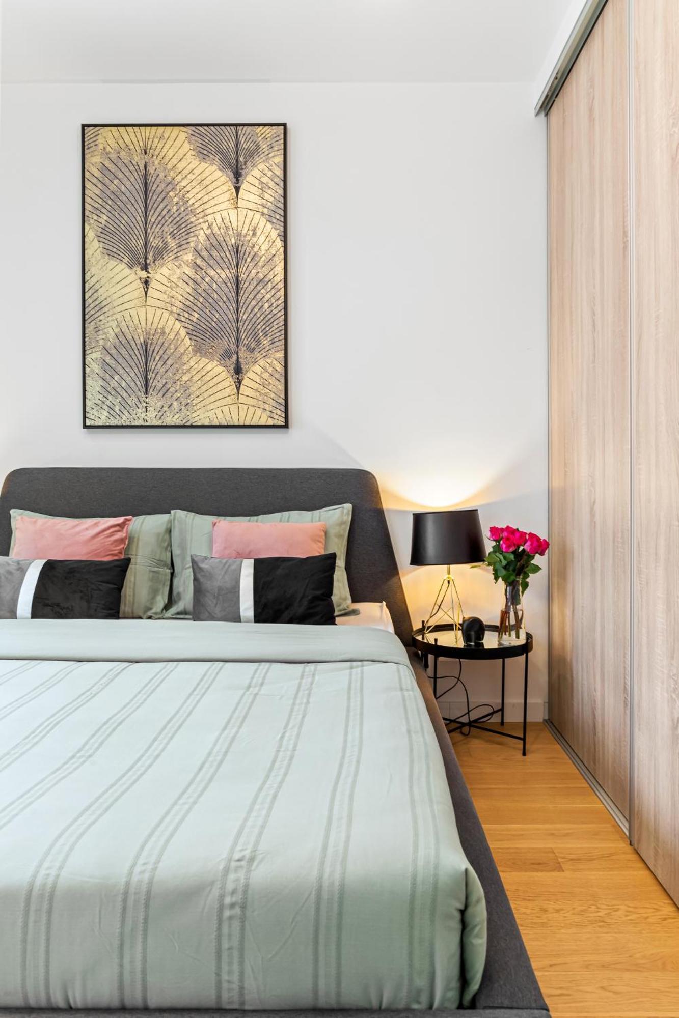 Aviation Tower Luxury Apartment