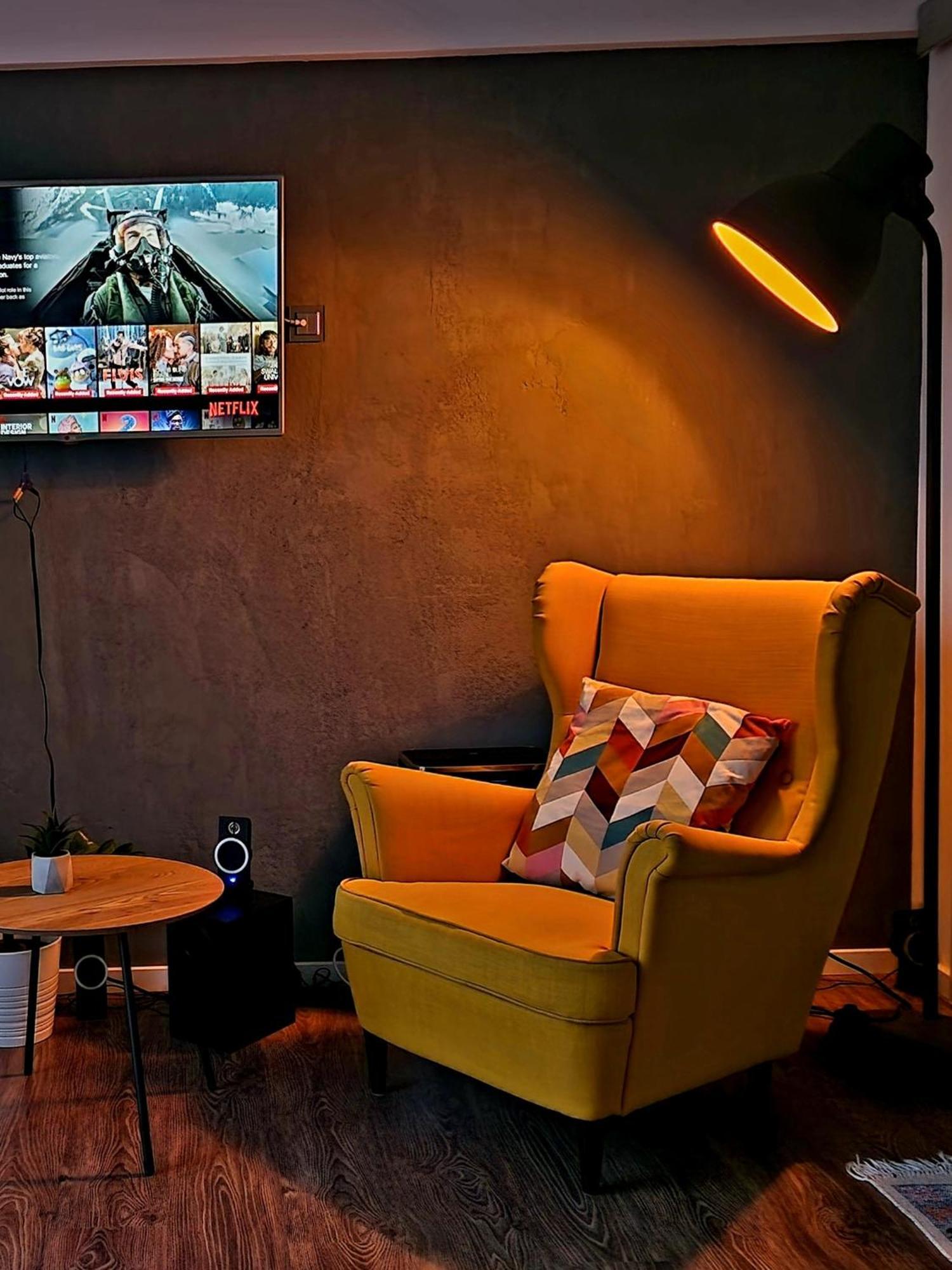 Free Parking & Self Check-in Westside Near The Lake, Lacul Morii, Near Metro Stations Sector 6 Apartament