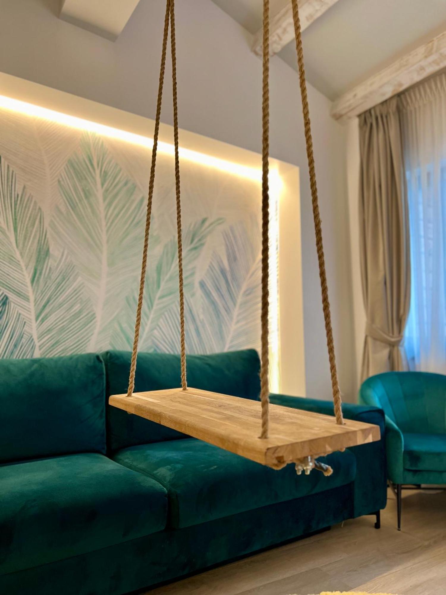 Hotel House4you - Blanari