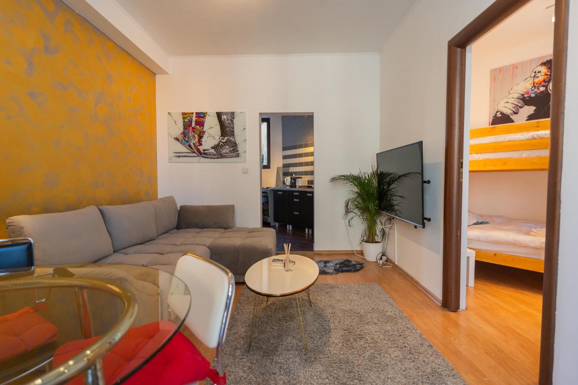 Prime Location - Breathtaking Architectural Views Bucareste