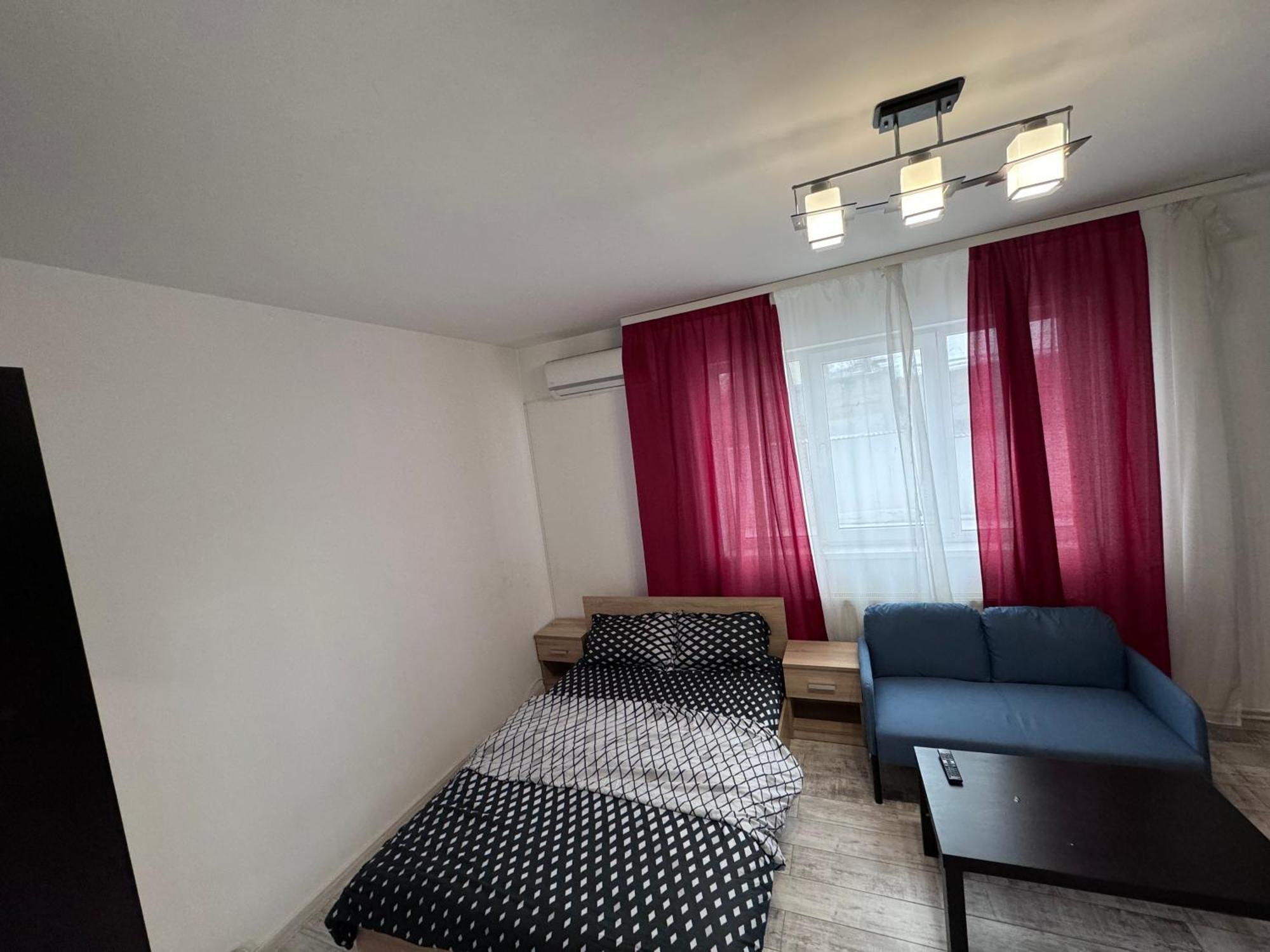 Apartament Cozy Studio 10 Min Away From Th Center Of The *