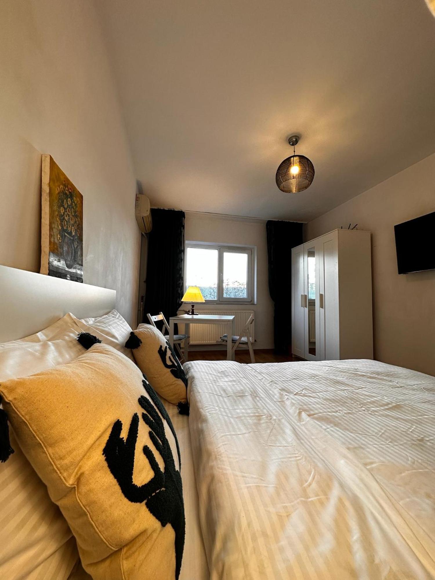 Romantic Charm Residence, Netflix And Chill, Free Early Check-in *