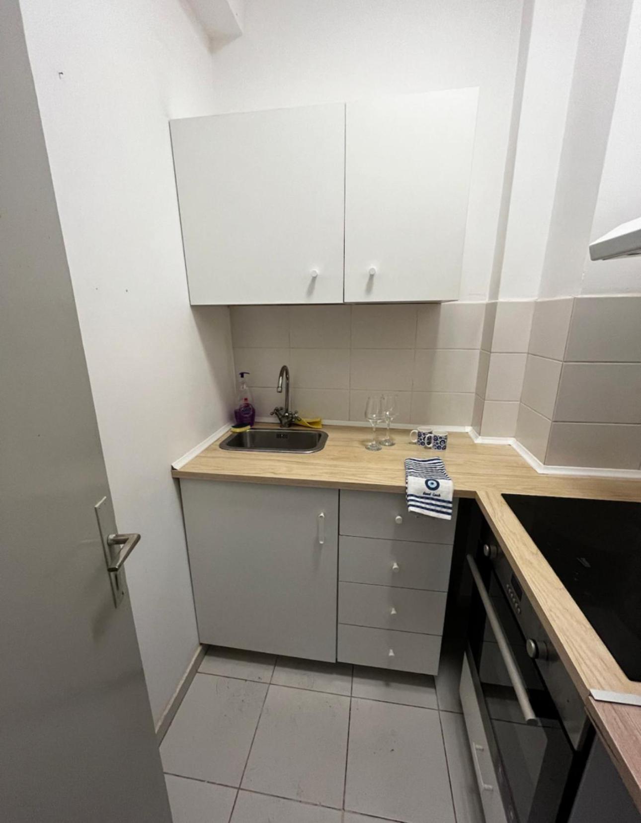 Lifestyle In The Center Apartment Bucharest