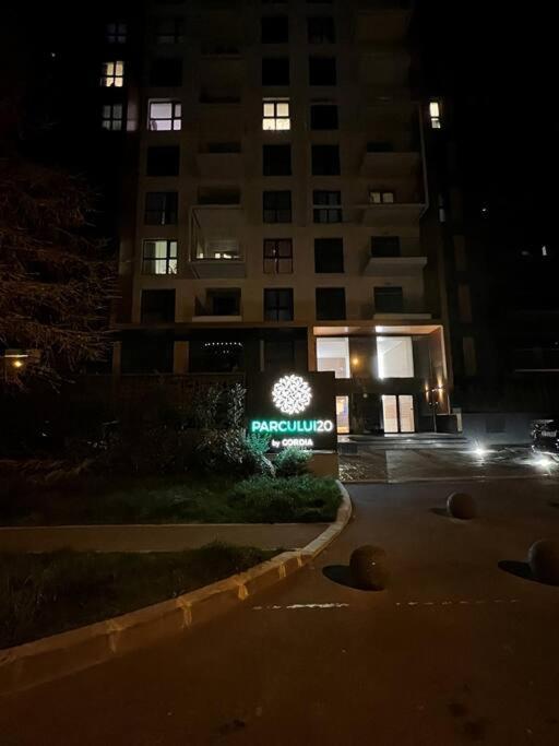 Silver Apartment Bucharest
