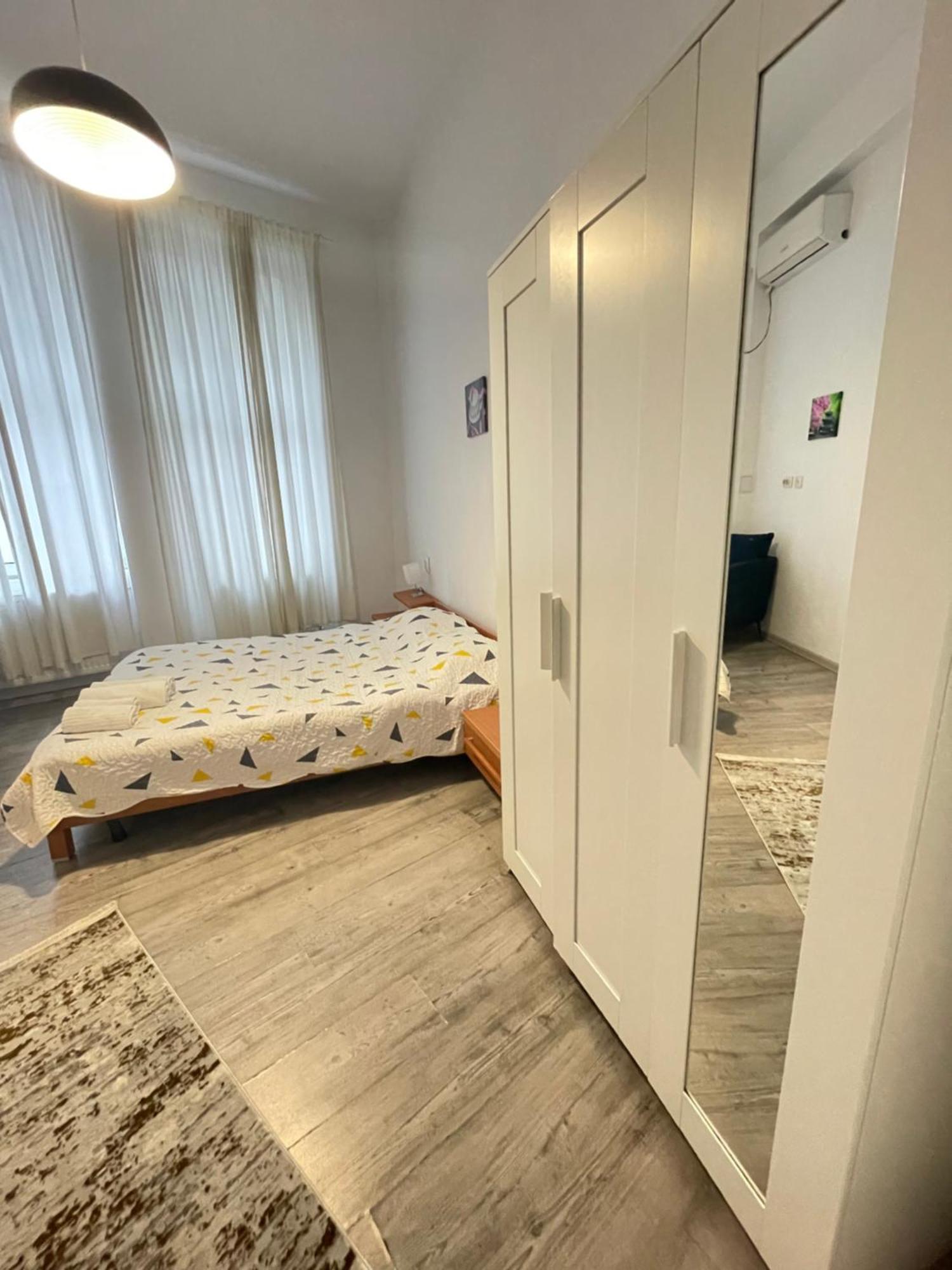 Piata Amzei Nr.1 Apartamento