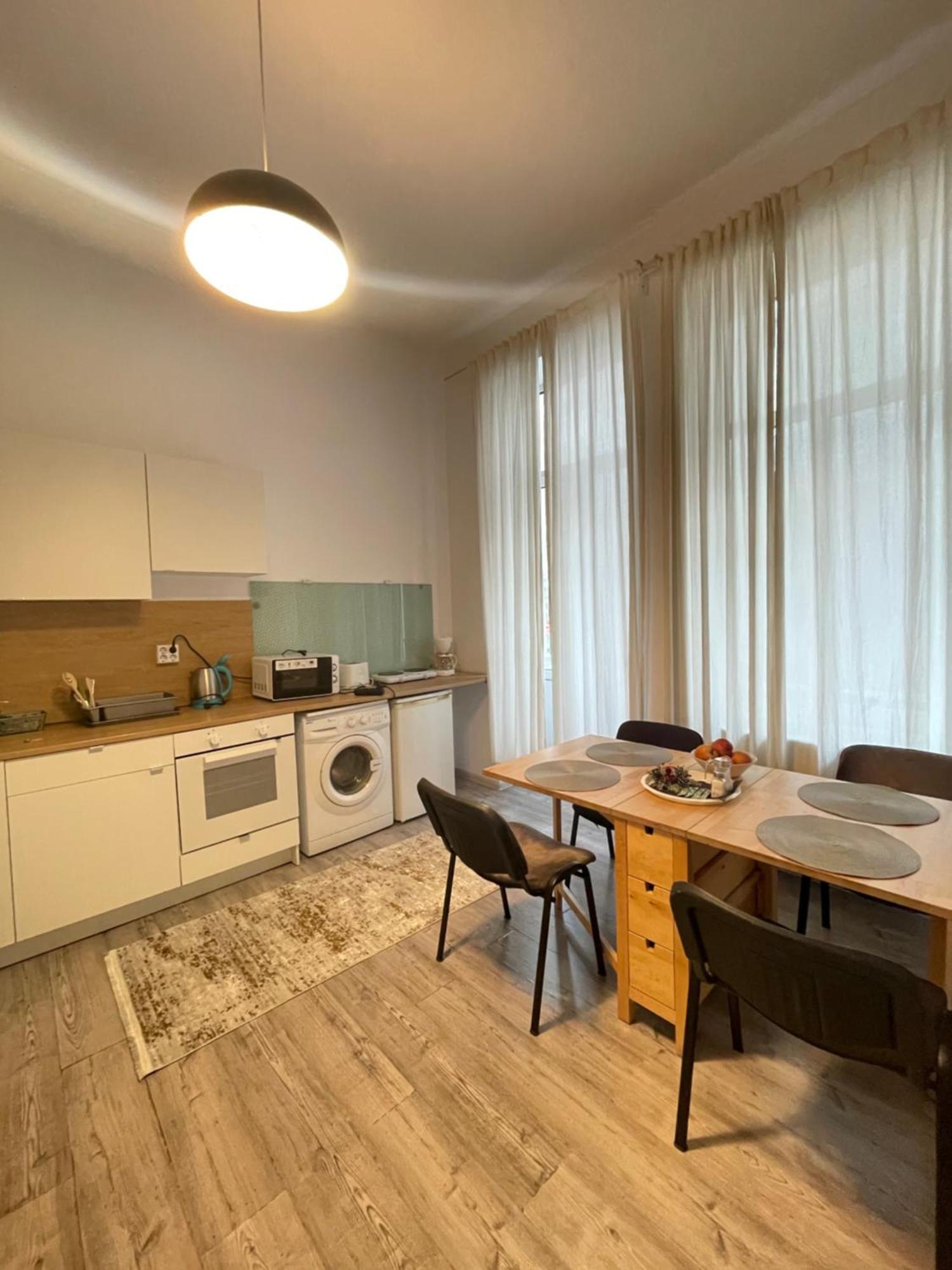 Apartamento Piata Amzei Nr.1 *