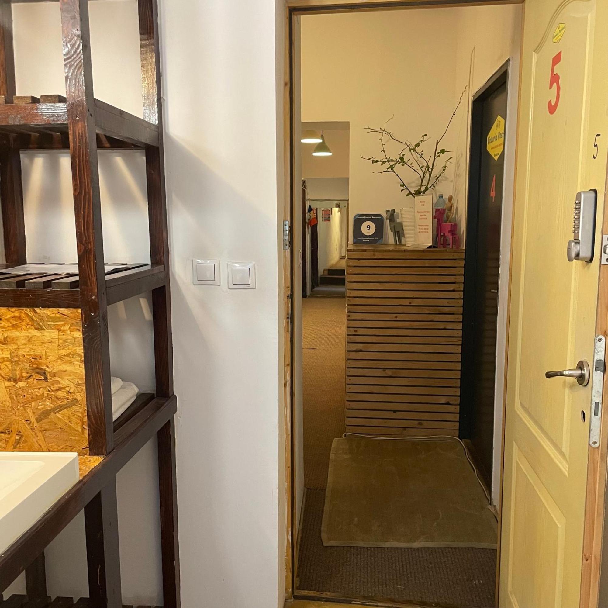 Victoria Poshtel Hostel Bucharest