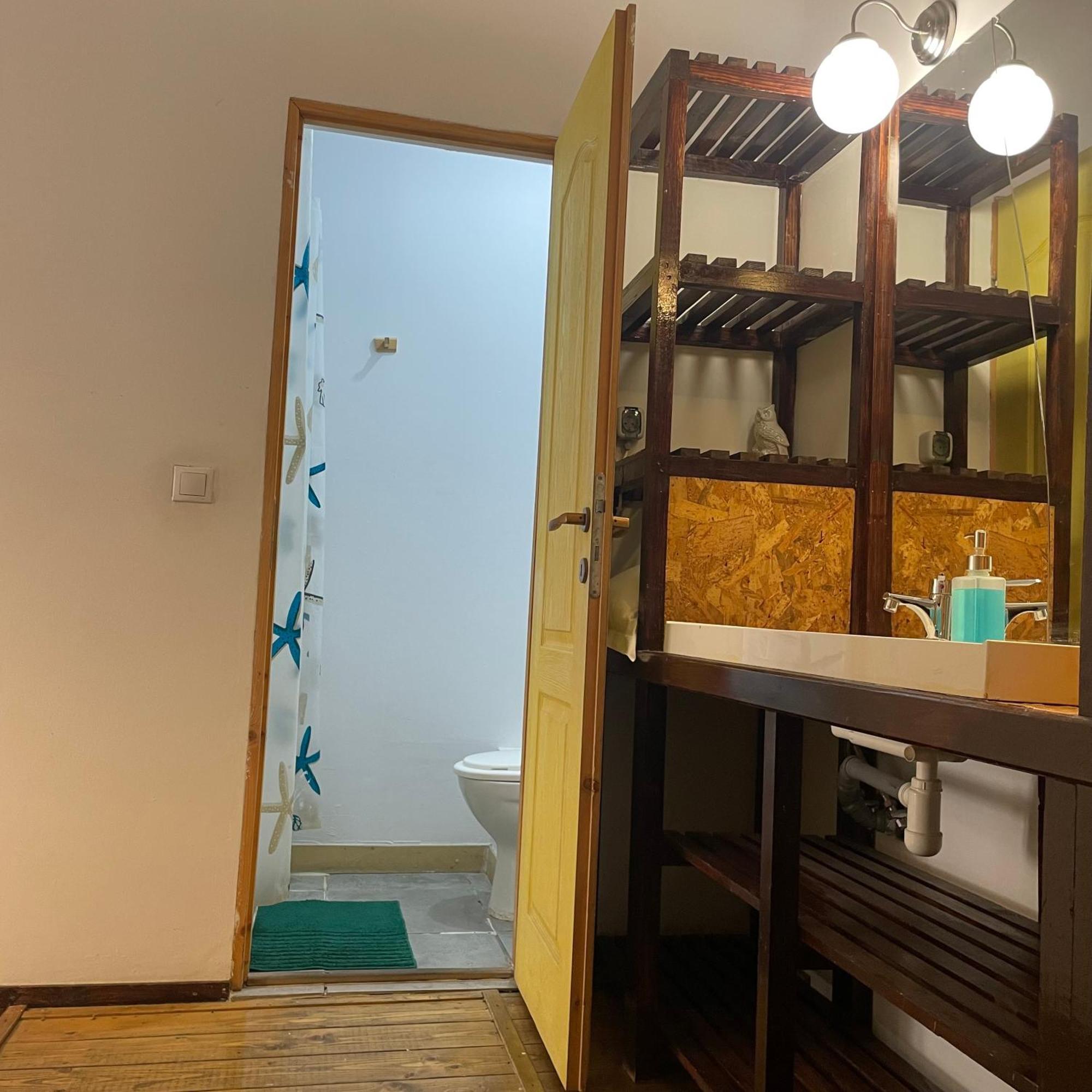 Victoria Poshtel Bucharest