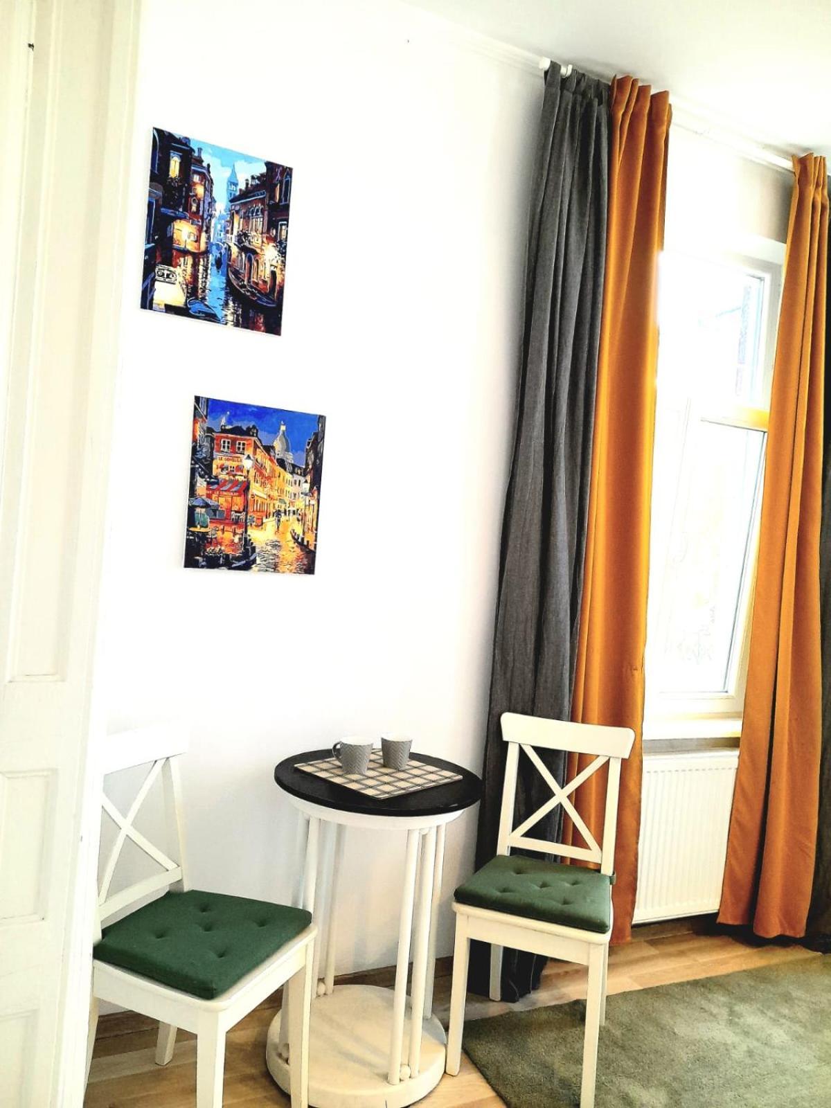 Casa Liveni * Bucureşti