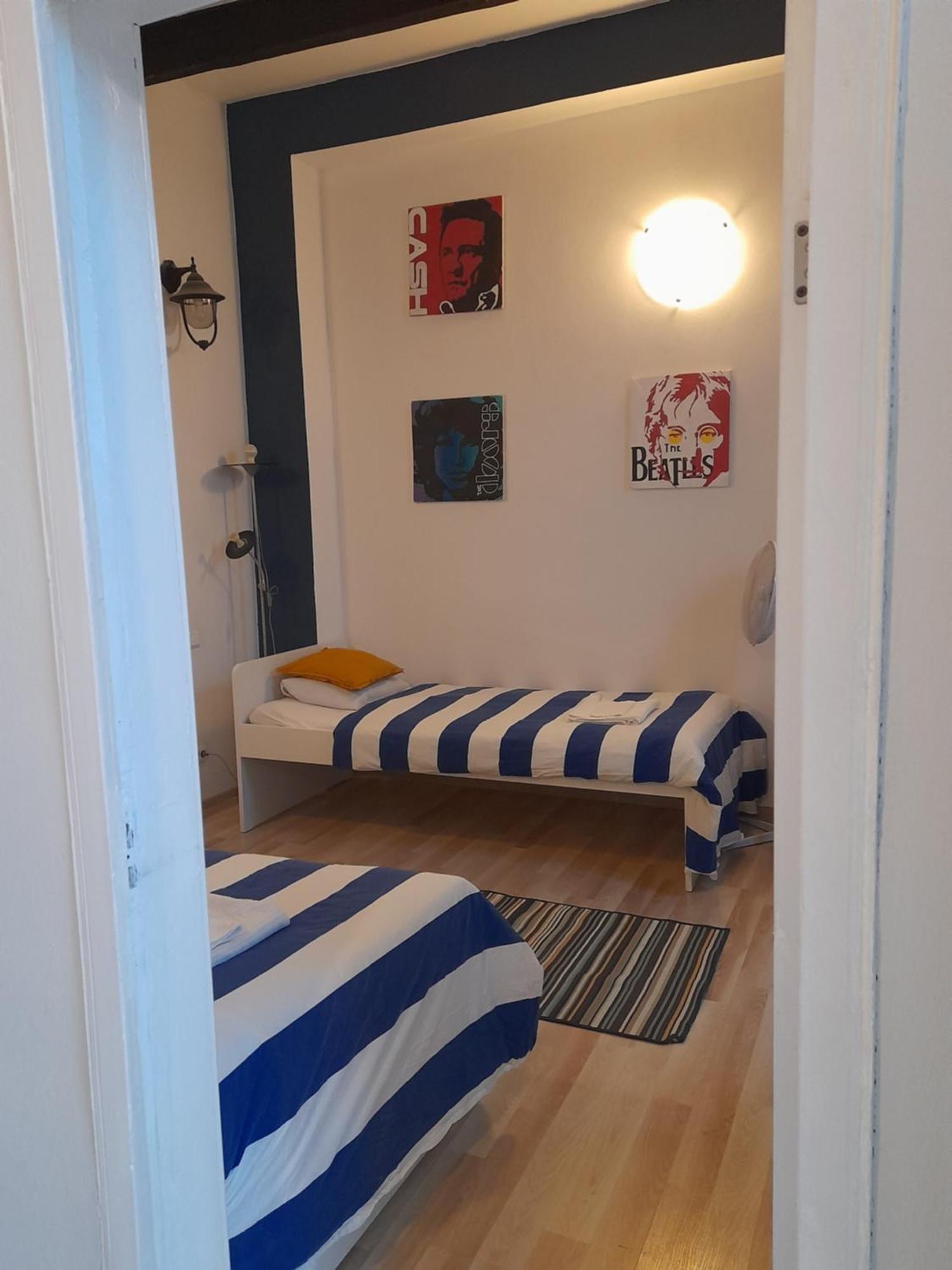 Casa Liveni * Bucureşti