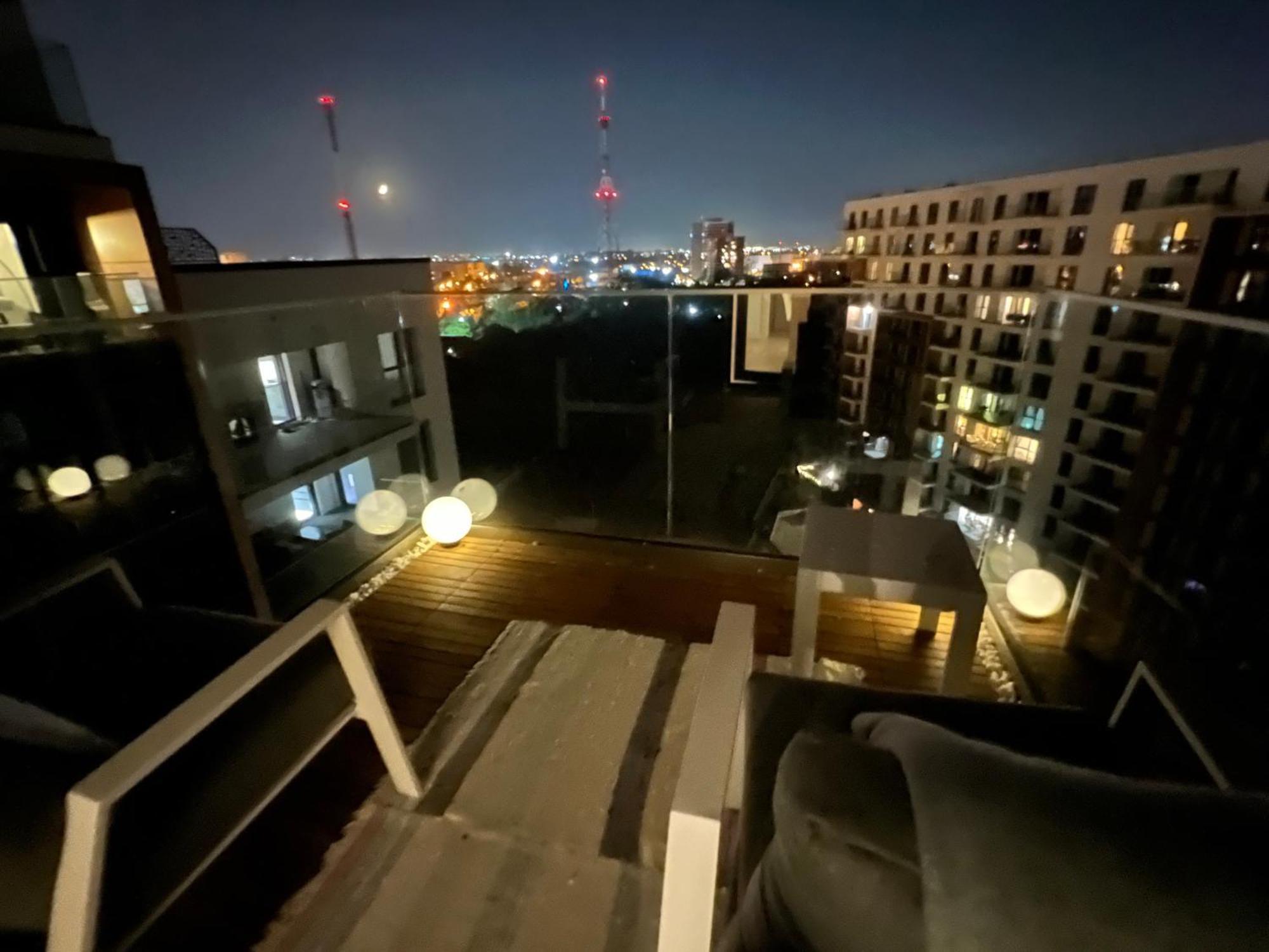 Apartment Silver *