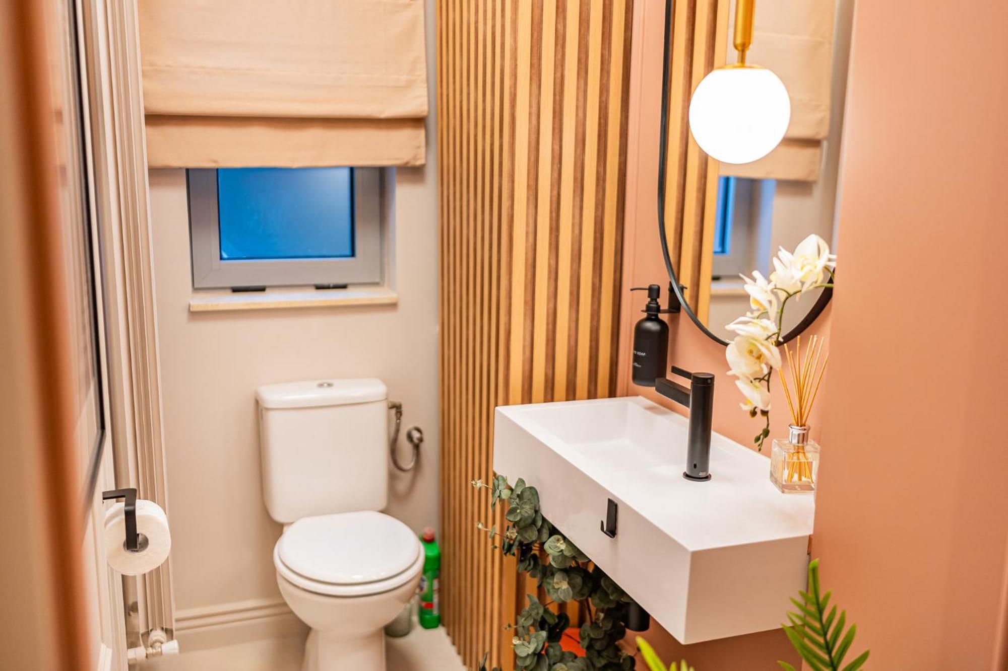 Apartament Pink Perfection - One-bedroom Gemstone Oasis Bucureşti