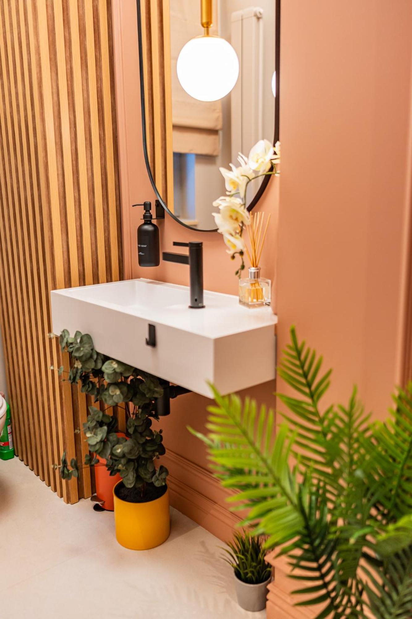 Pink Perfection - One-bedroom Gemstone Oasis Apartament Bucureşti