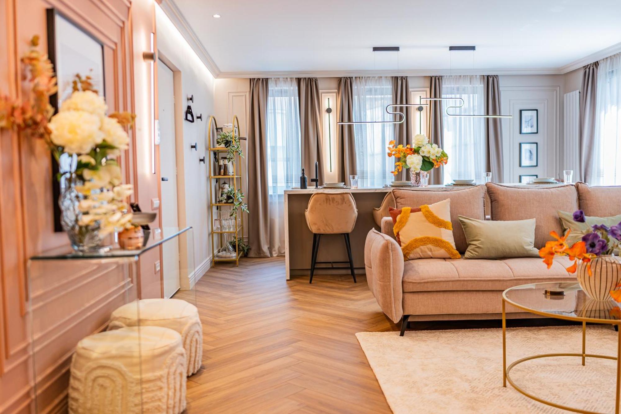 Apartament Pink Perfection - One-bedroom Gemstone Oasis *