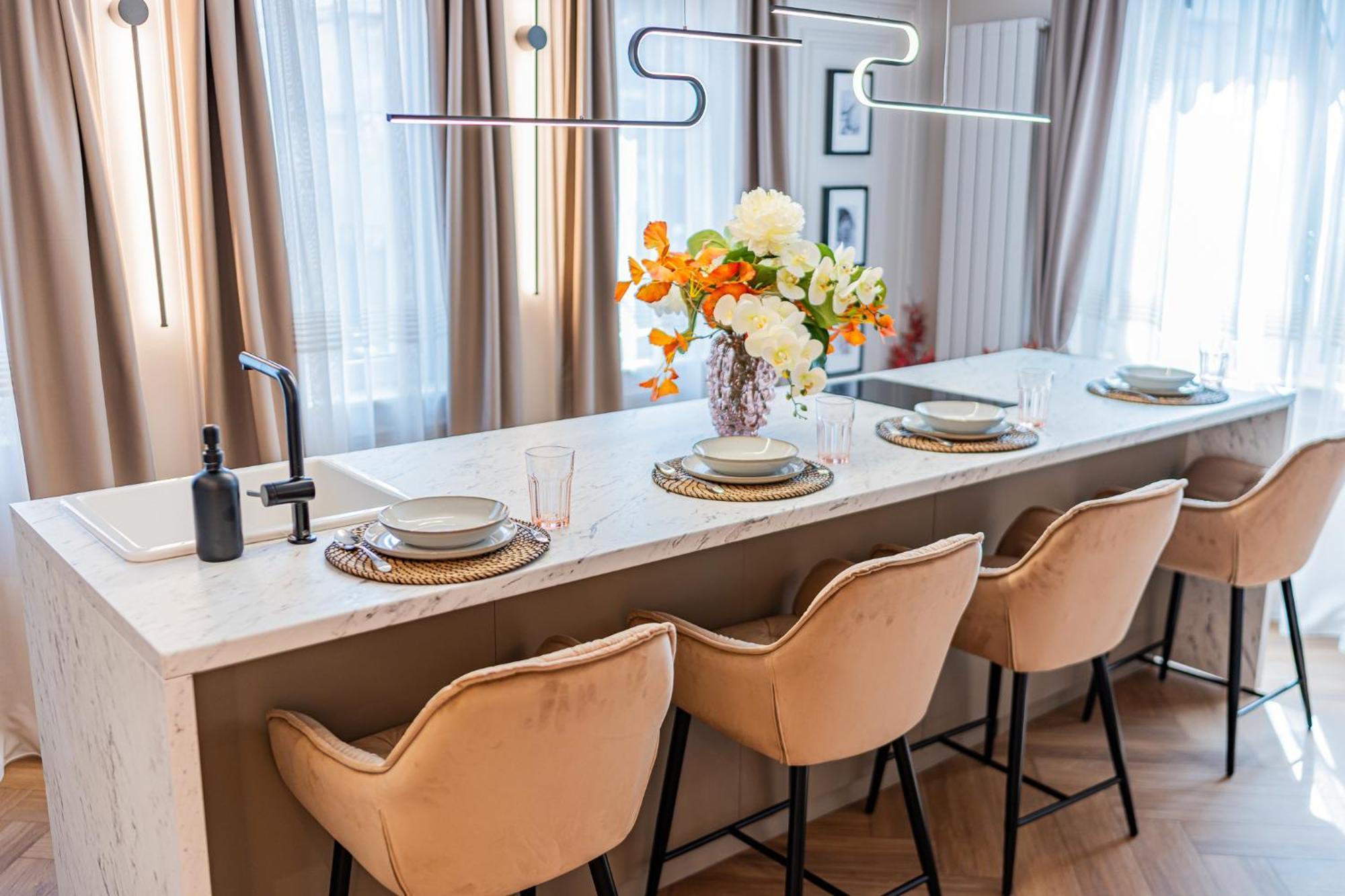 Apartament Pink Perfection - One-bedroom Gemstone Oasis Bucureşti