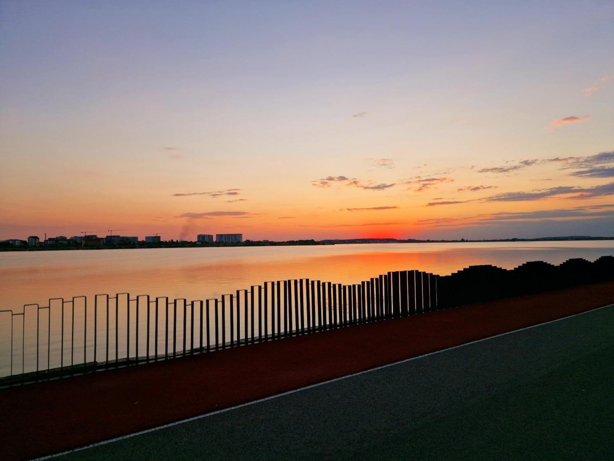 Apartament Free Parking & Self Check-in Westside Near The Lake, Lacul Morii, Near Metro Stations Sector 6 Bucureşti
