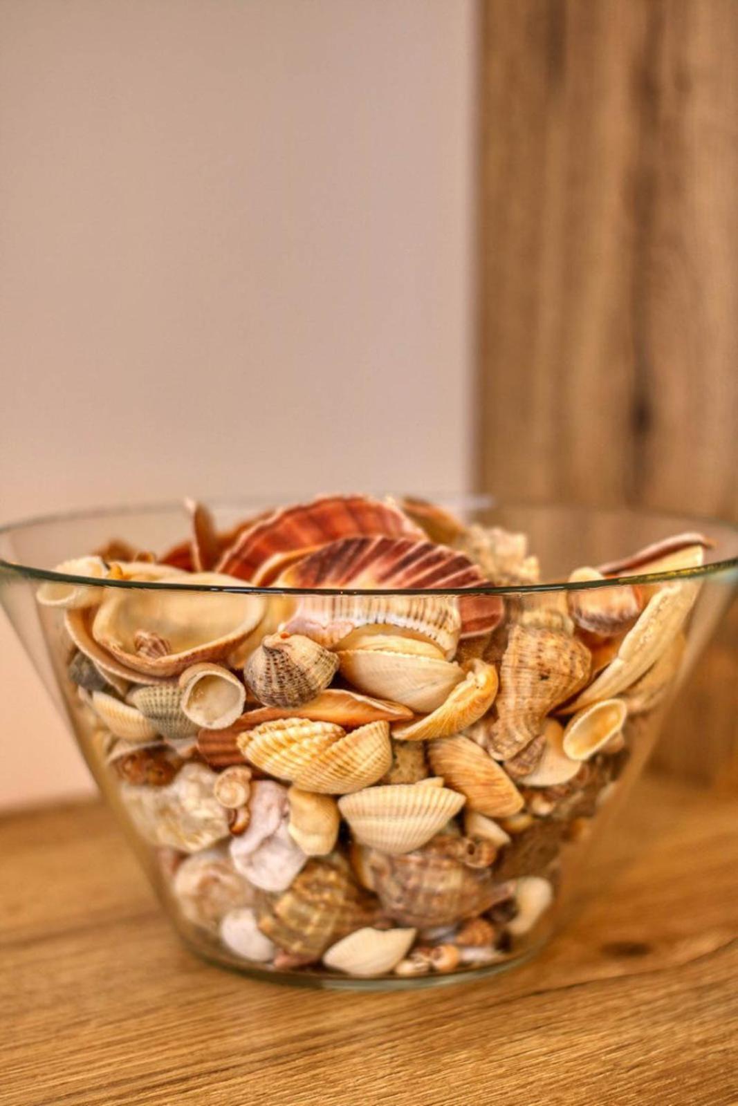 Relaxation Station: Cozy With Smart Features Near Ior Park Bucharest