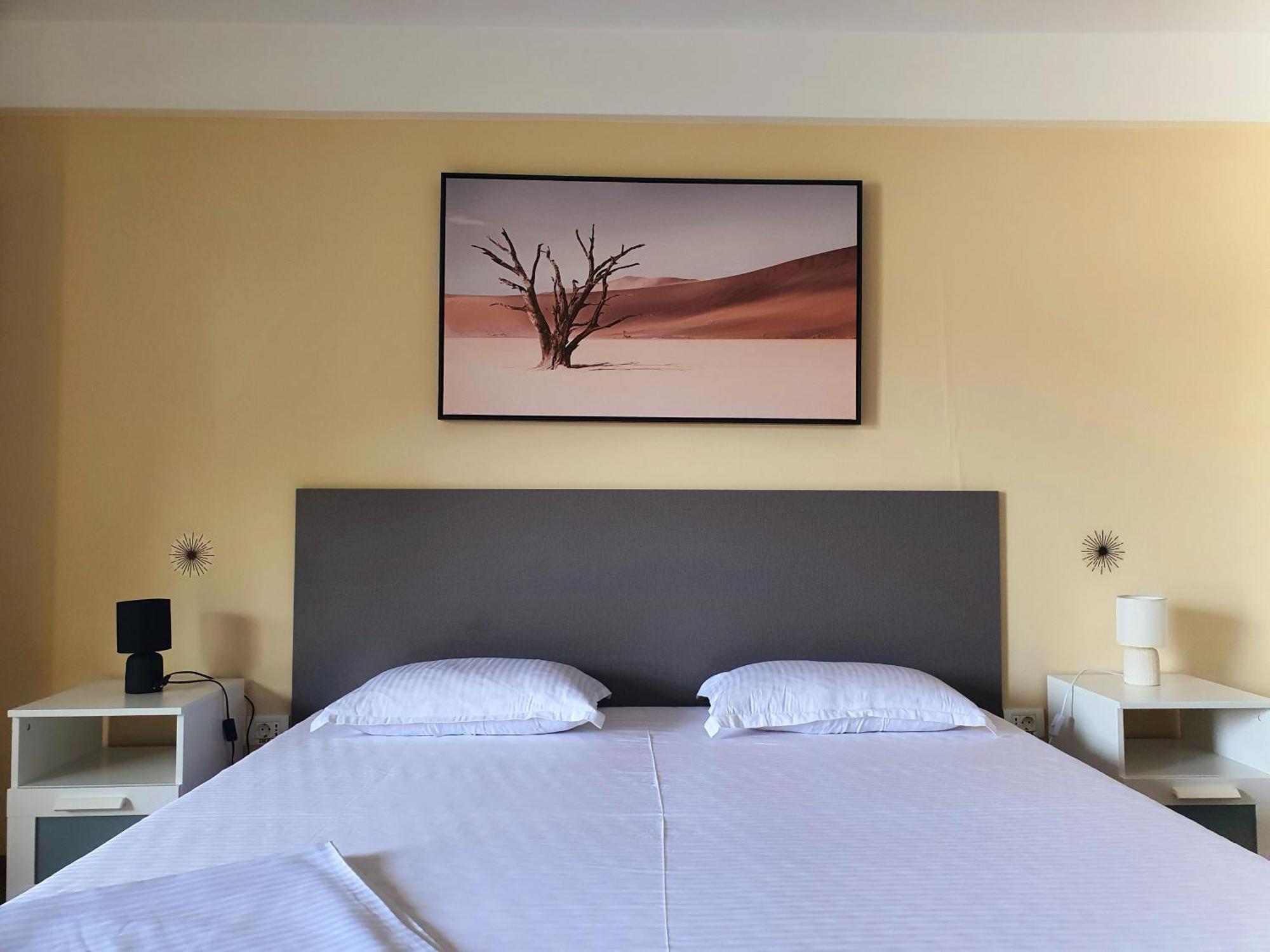 Hotel Casa Artisti Bucureşti