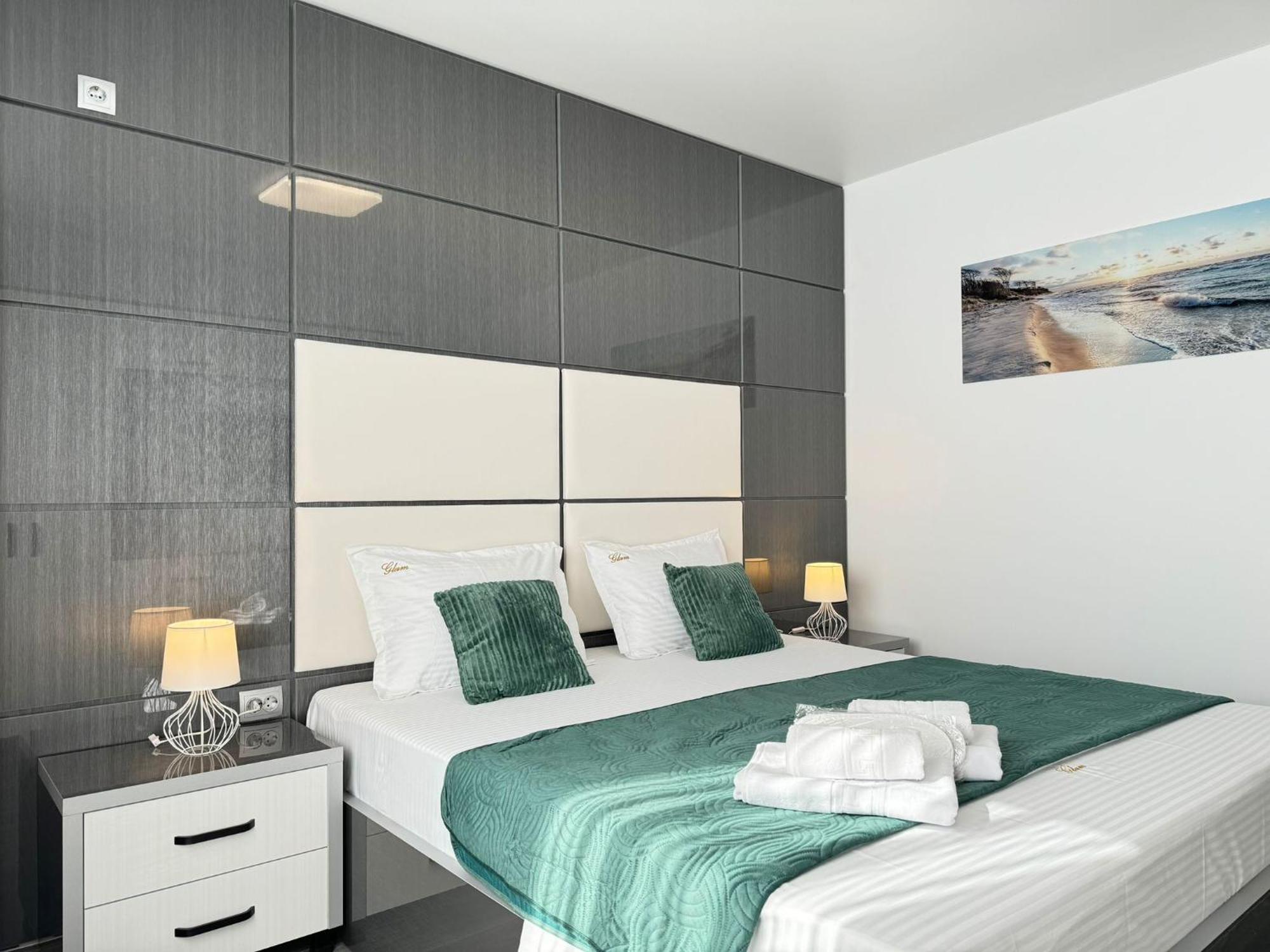 Address Towers By Glam With Parking *