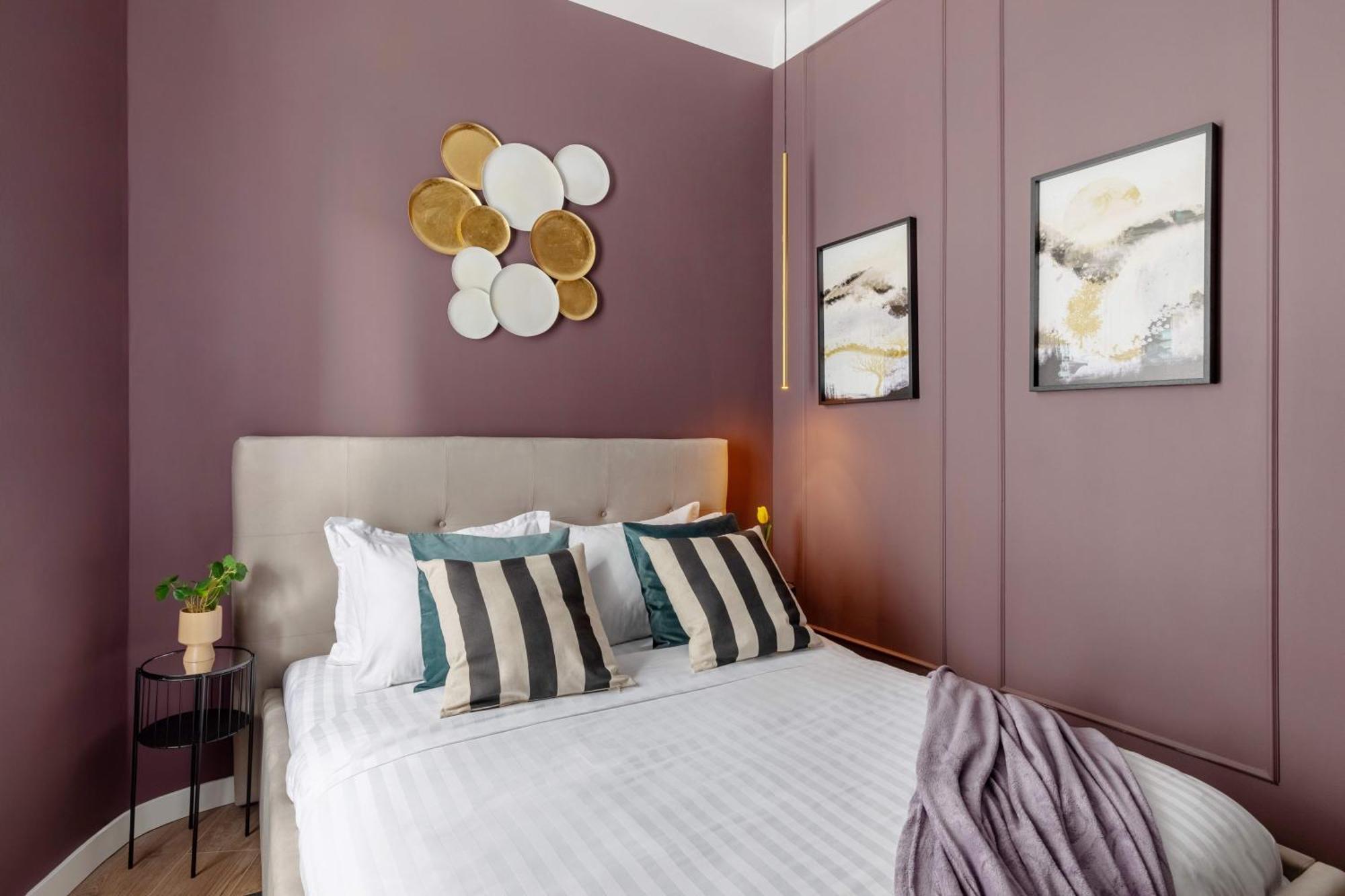Apartment Holt - Flowers In Wonderland *