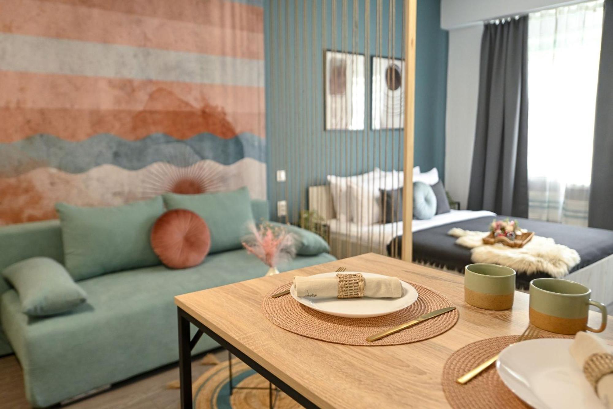 Old Town Charm - Modern & Comfortable In The Heart Of The