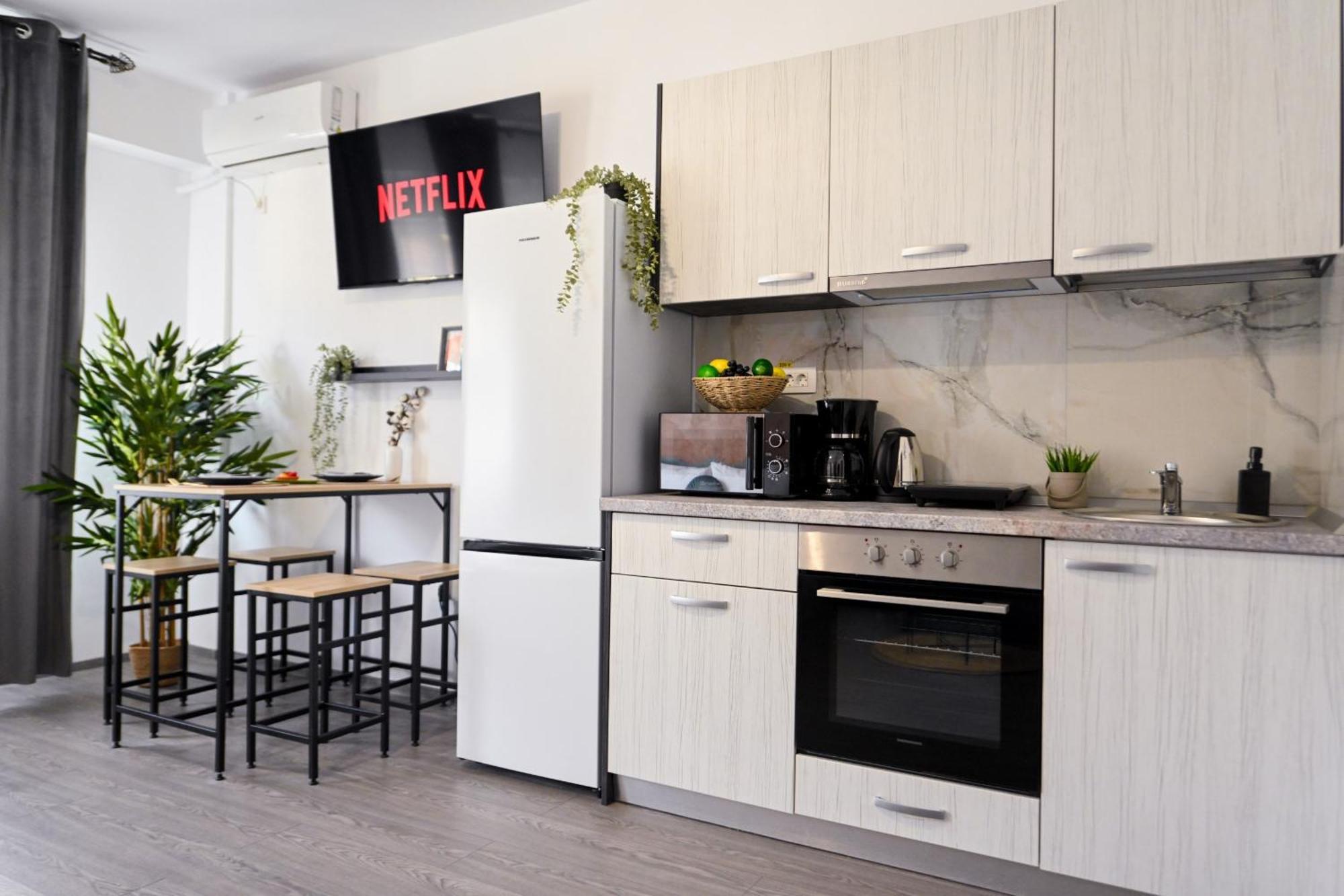 Apartamento Old Town Charm - Modern & Comfortable In The Heart Of The Bucareste