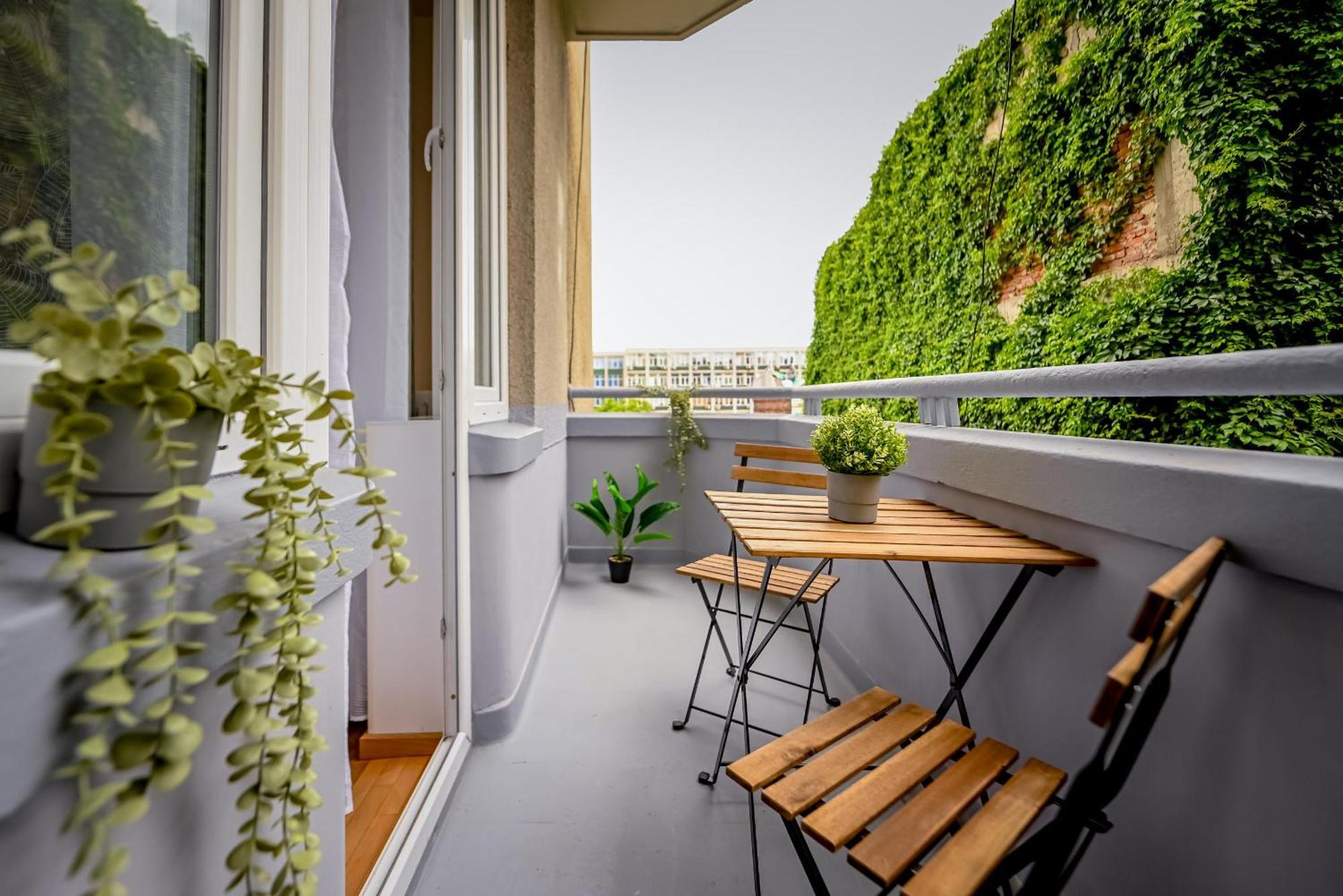 Central Retreat - Modern On Magheru Blvd Apartment