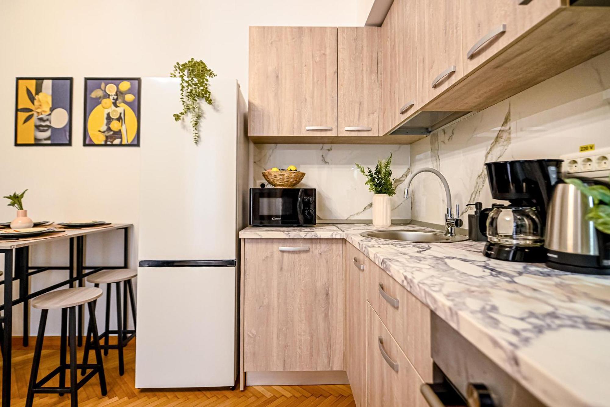 Apartment Central Retreat - Modern On Magheru Blvd