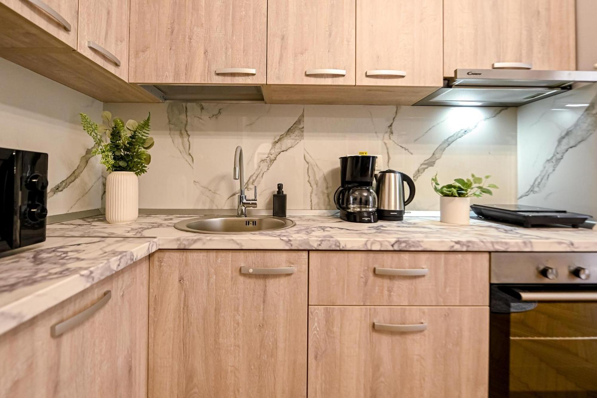 Apartment Central Retreat - Modern On Magheru Blvd *