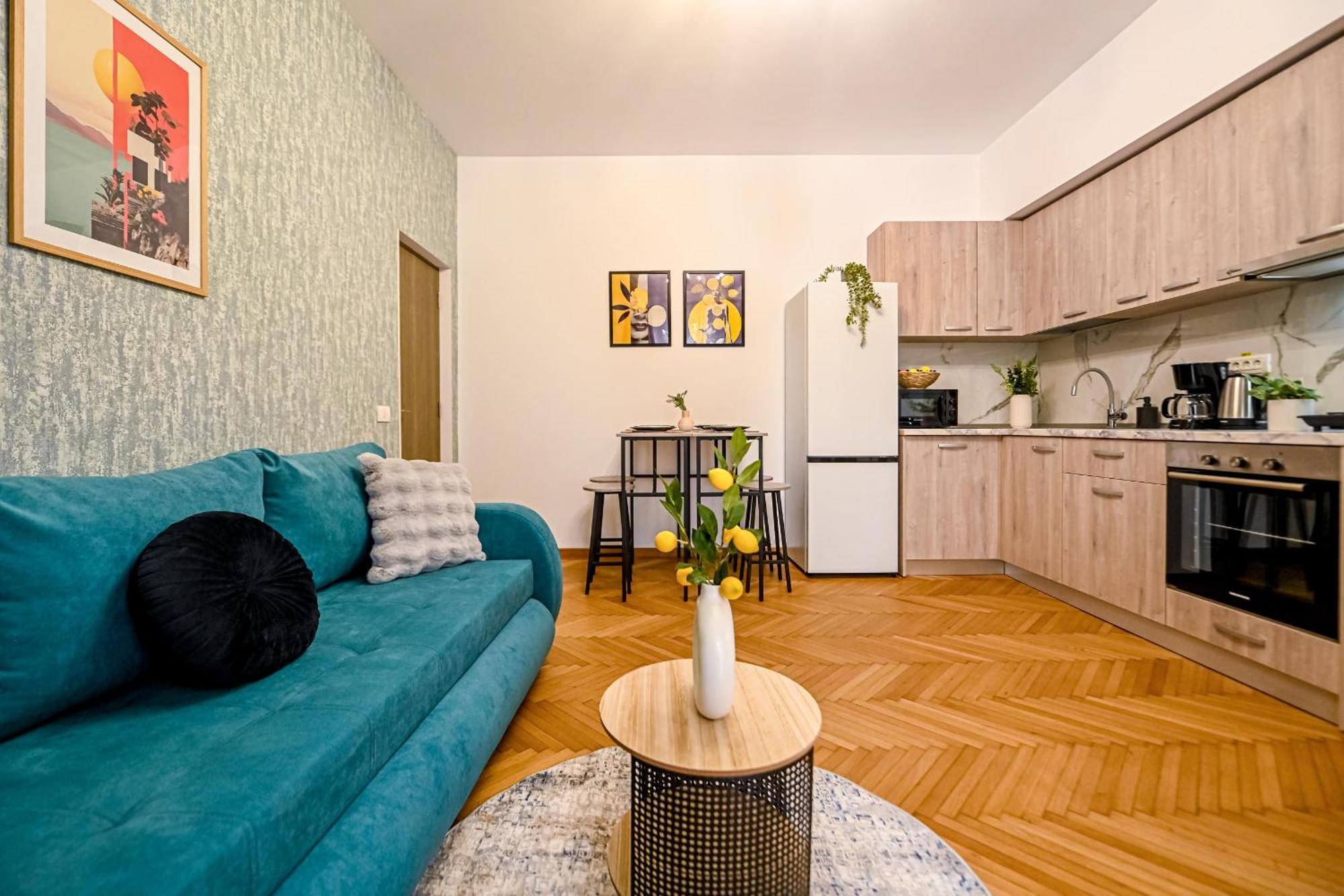 Central Retreat - Modern On Magheru Blvd