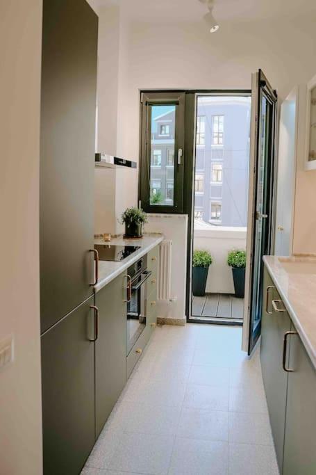Designer Signature 2 Bdr Cismigiu Park 80sqm Apartamento *