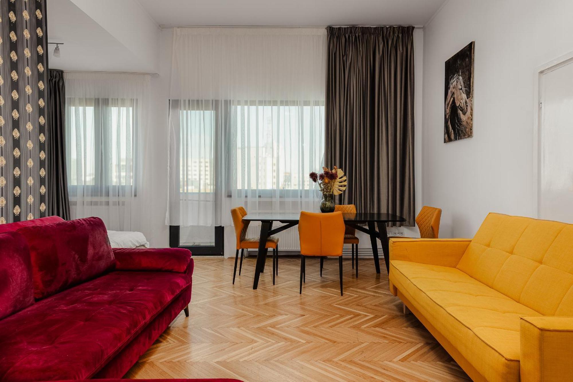 Calea Victoriei Skyview Old Town Apartment