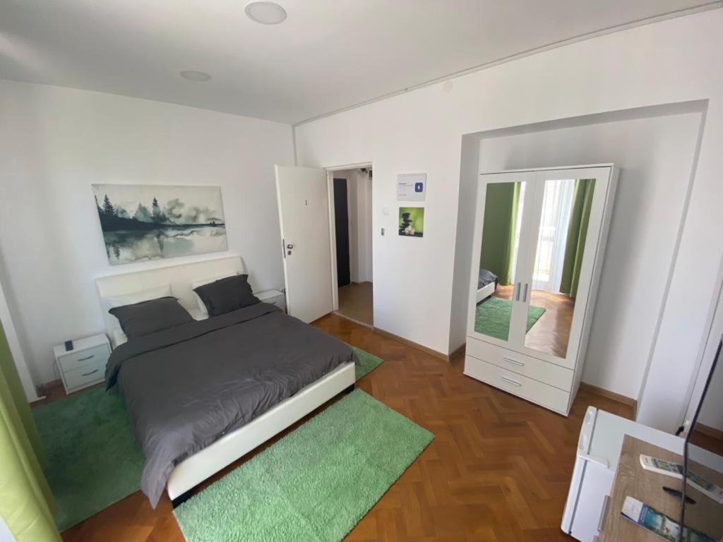 Bucarest B&B Bed & Breakfast Bucharest
