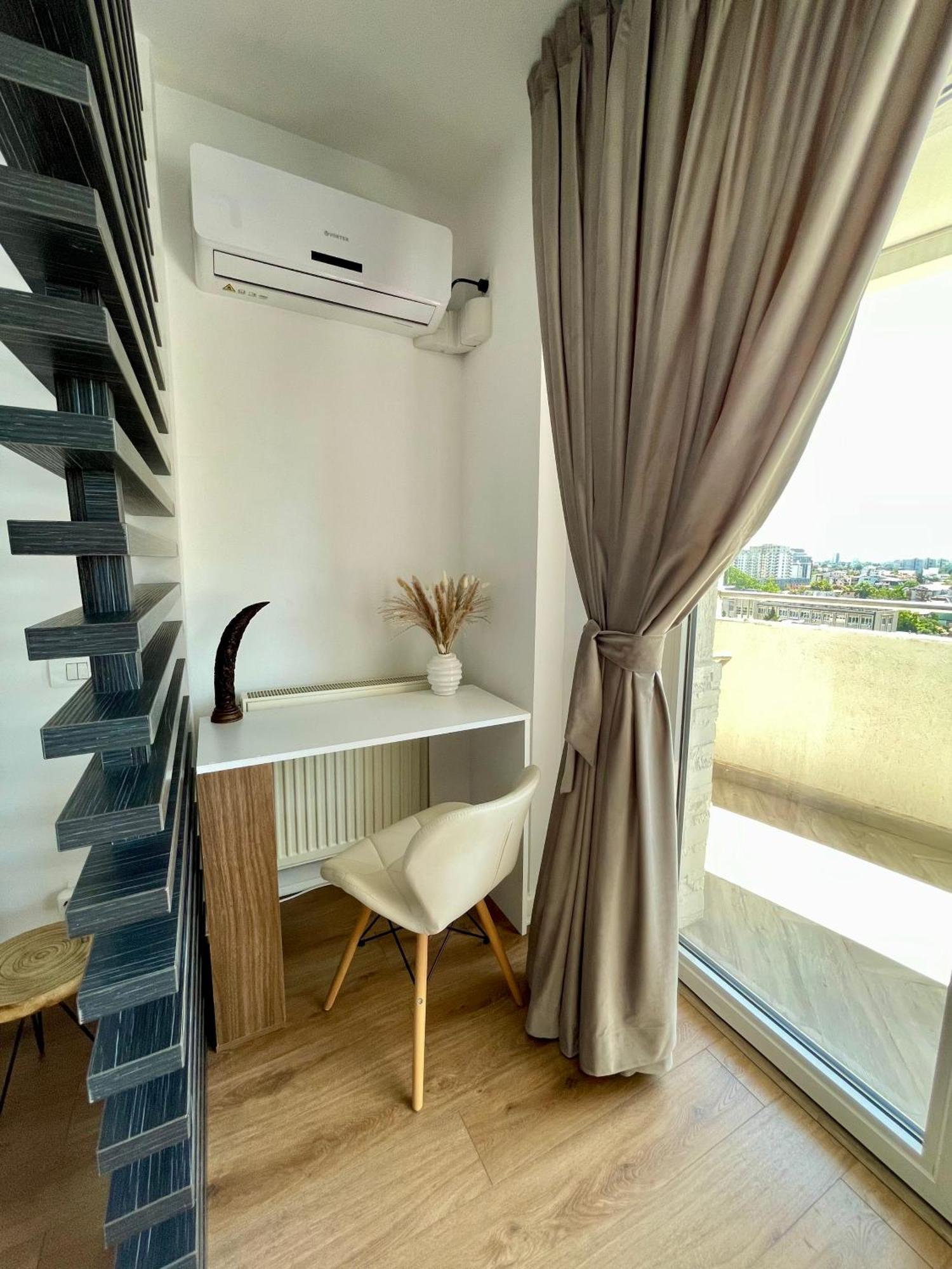 Malachite Urban Gem - Skyline Terrace Oasis Apartment
