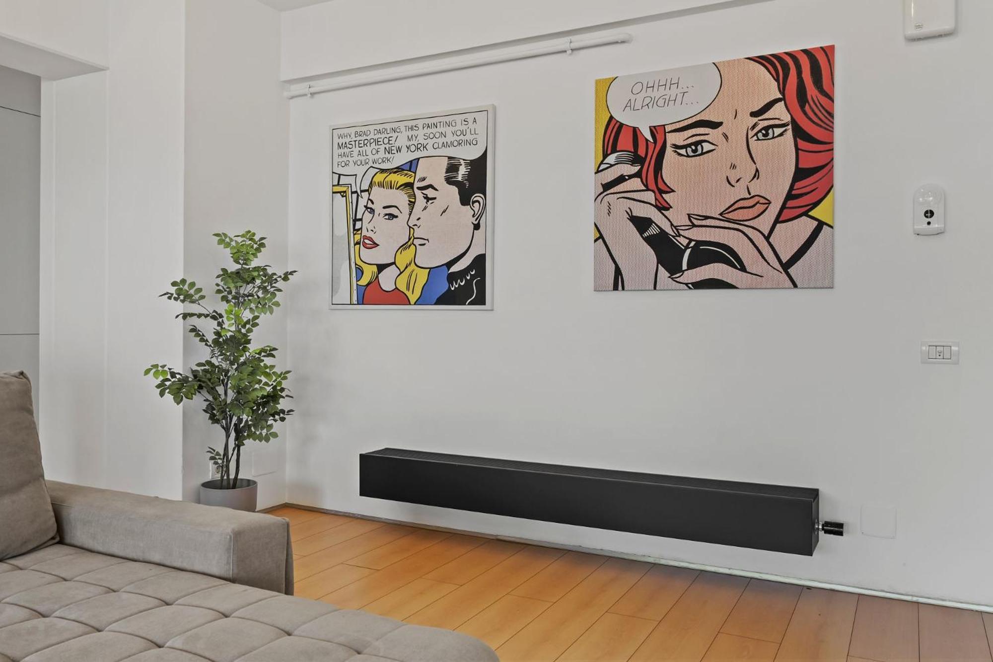 Rh - Opposite Mall, Metro, Balcony - Rh Living Apartment *