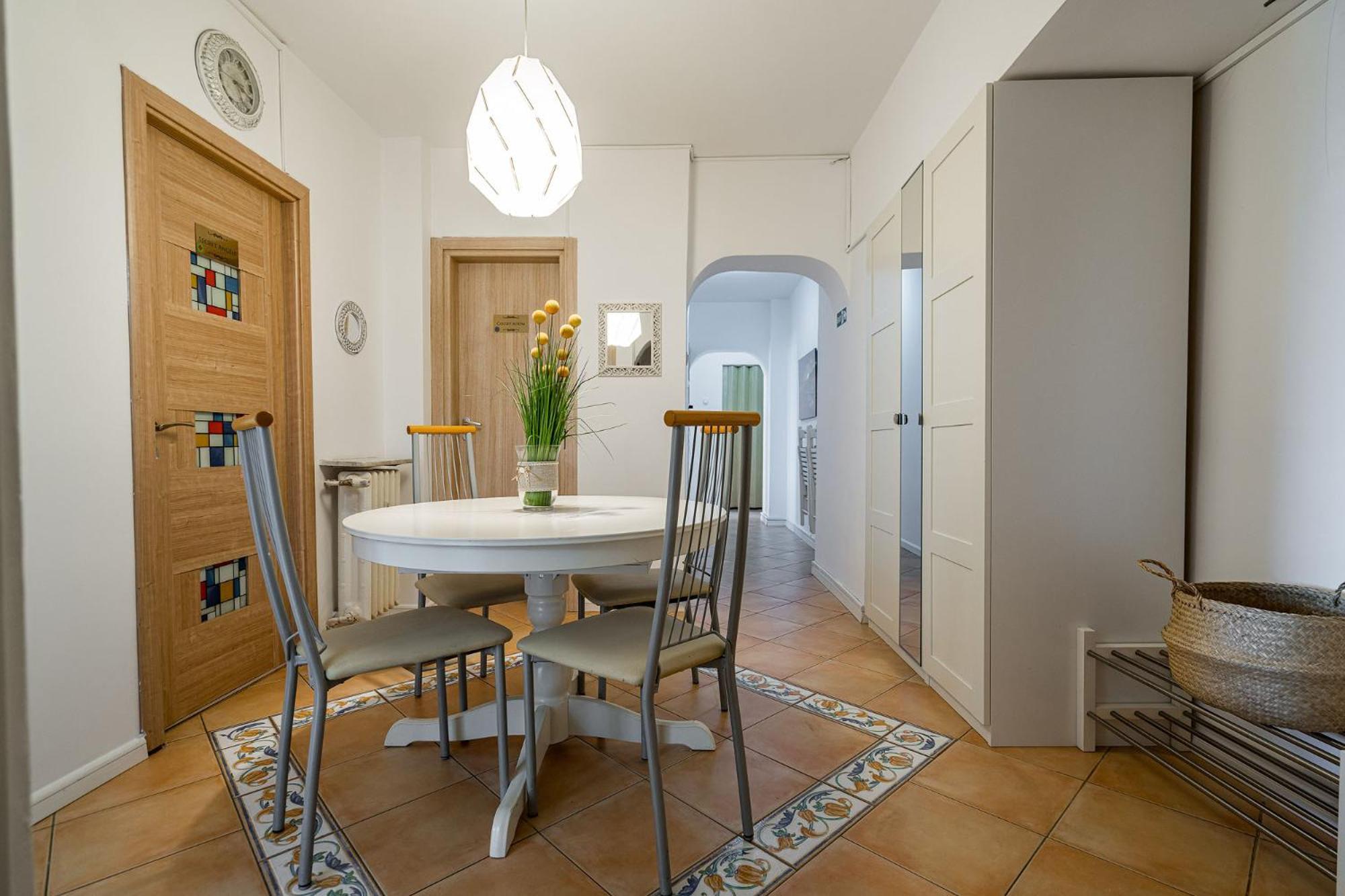 Apartment Old Ultra Apartment-4br-parliament Bucharest