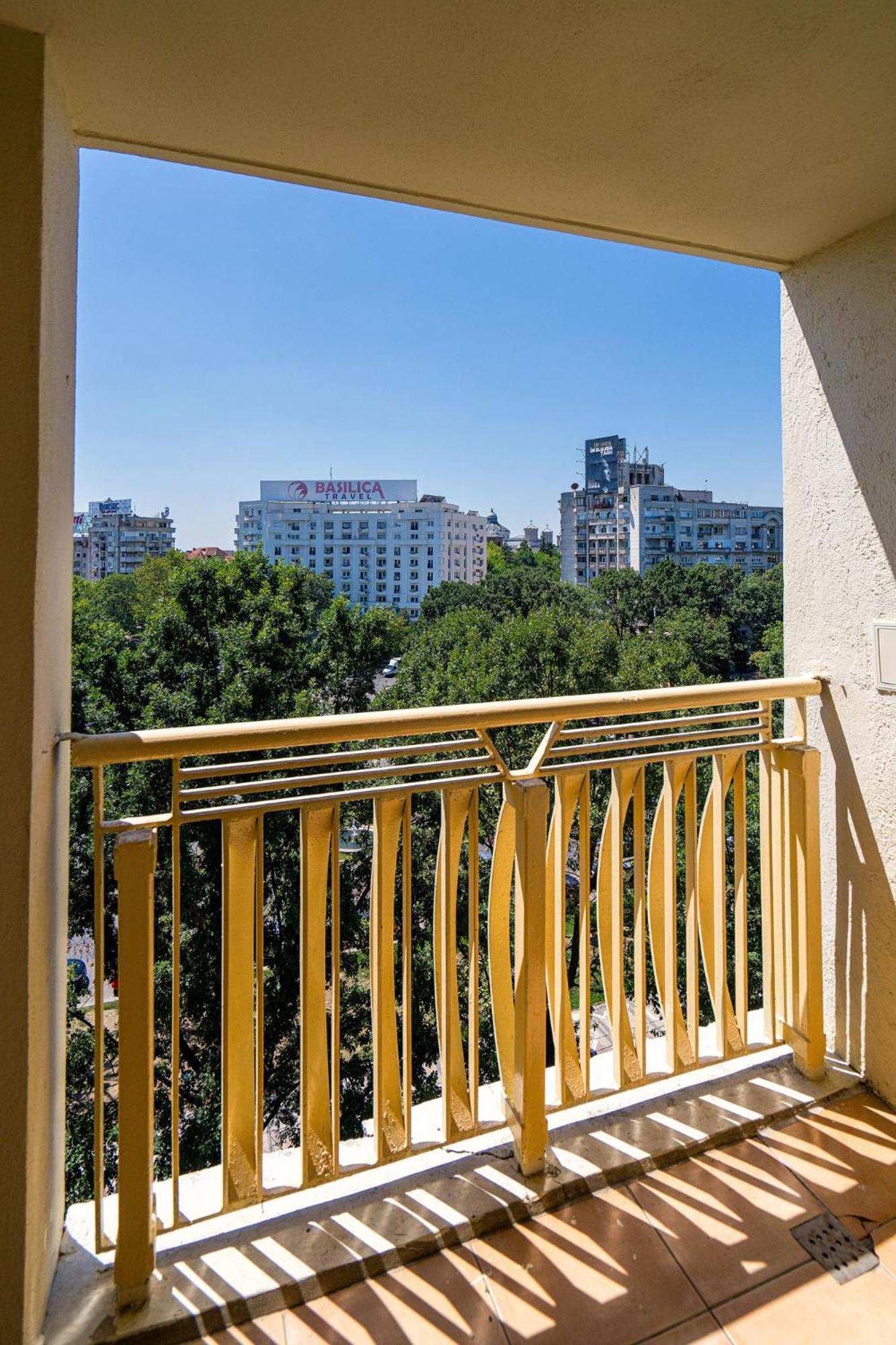Old Ultra Apartment-4br-parliament