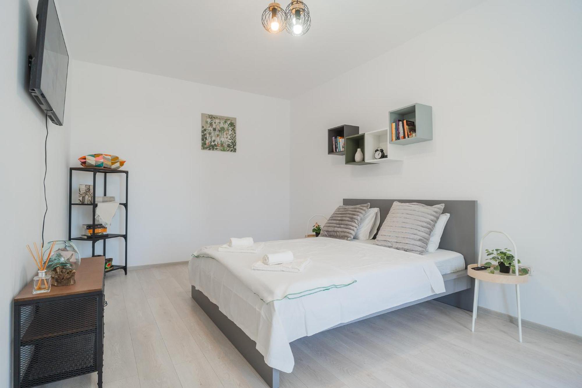 Elegant & Relaxing Gem * Bucureşti