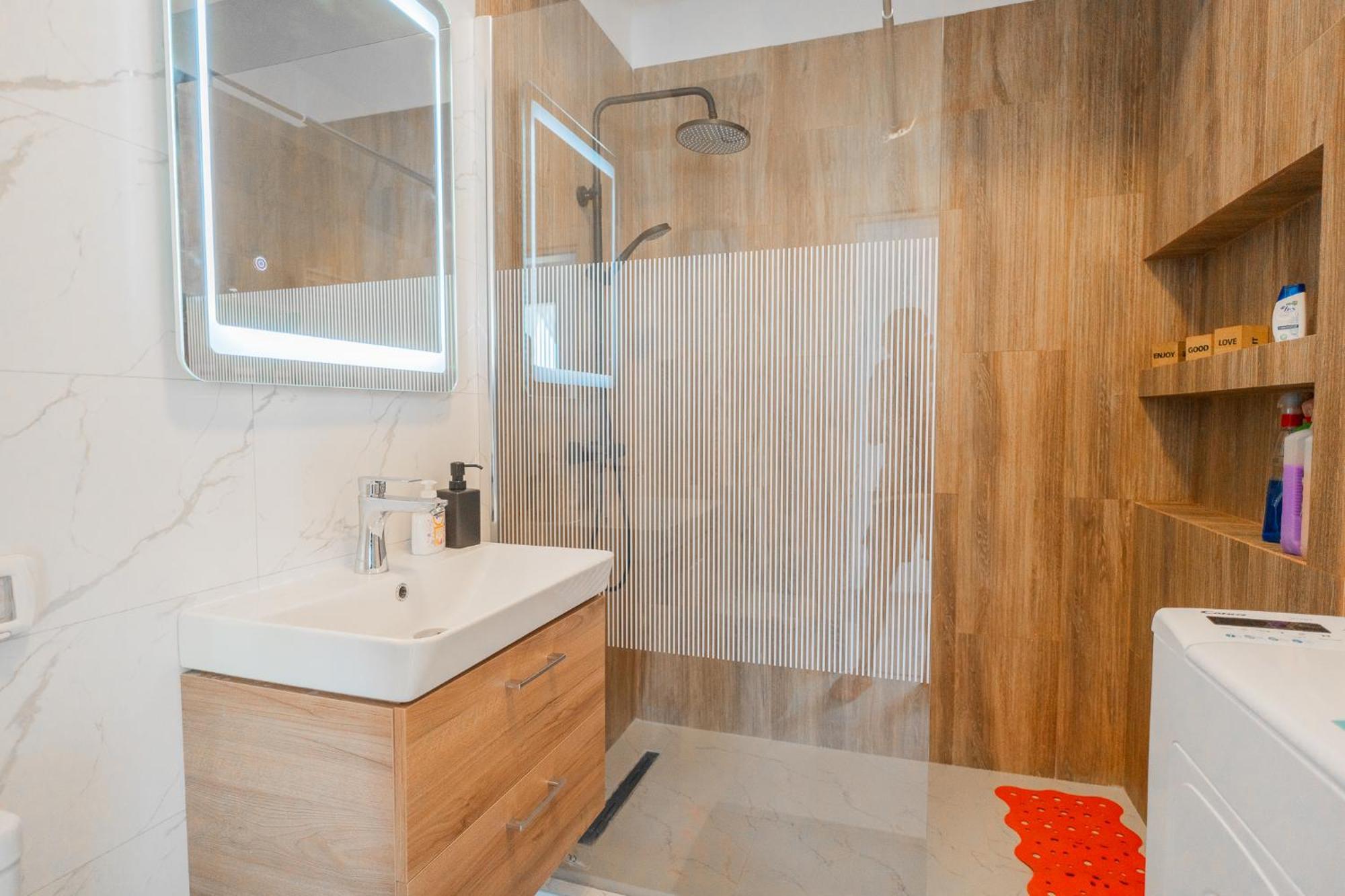 Apartament Elegant & Relaxing Gem Bucureşti