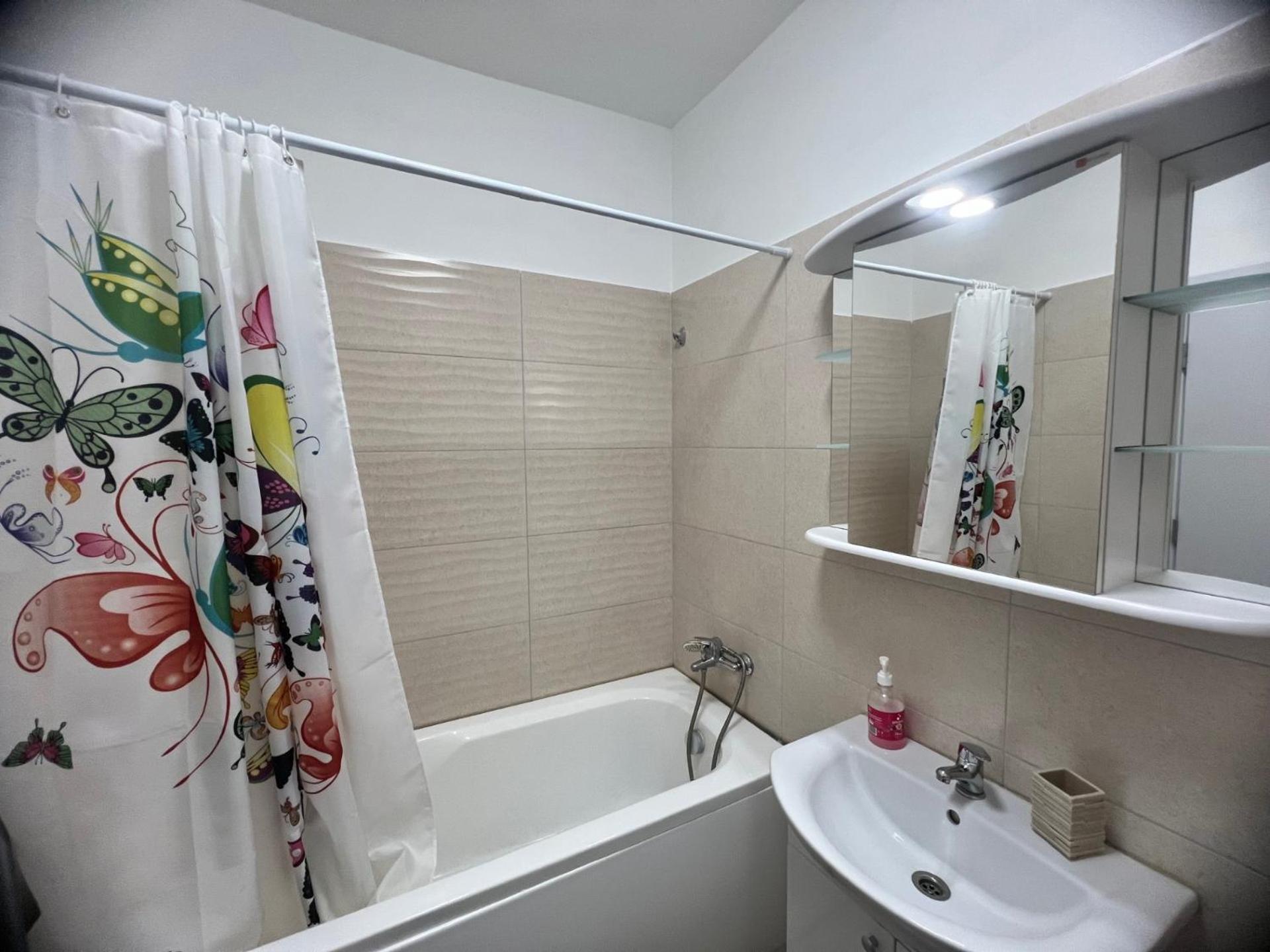 Apolonium Apartment *