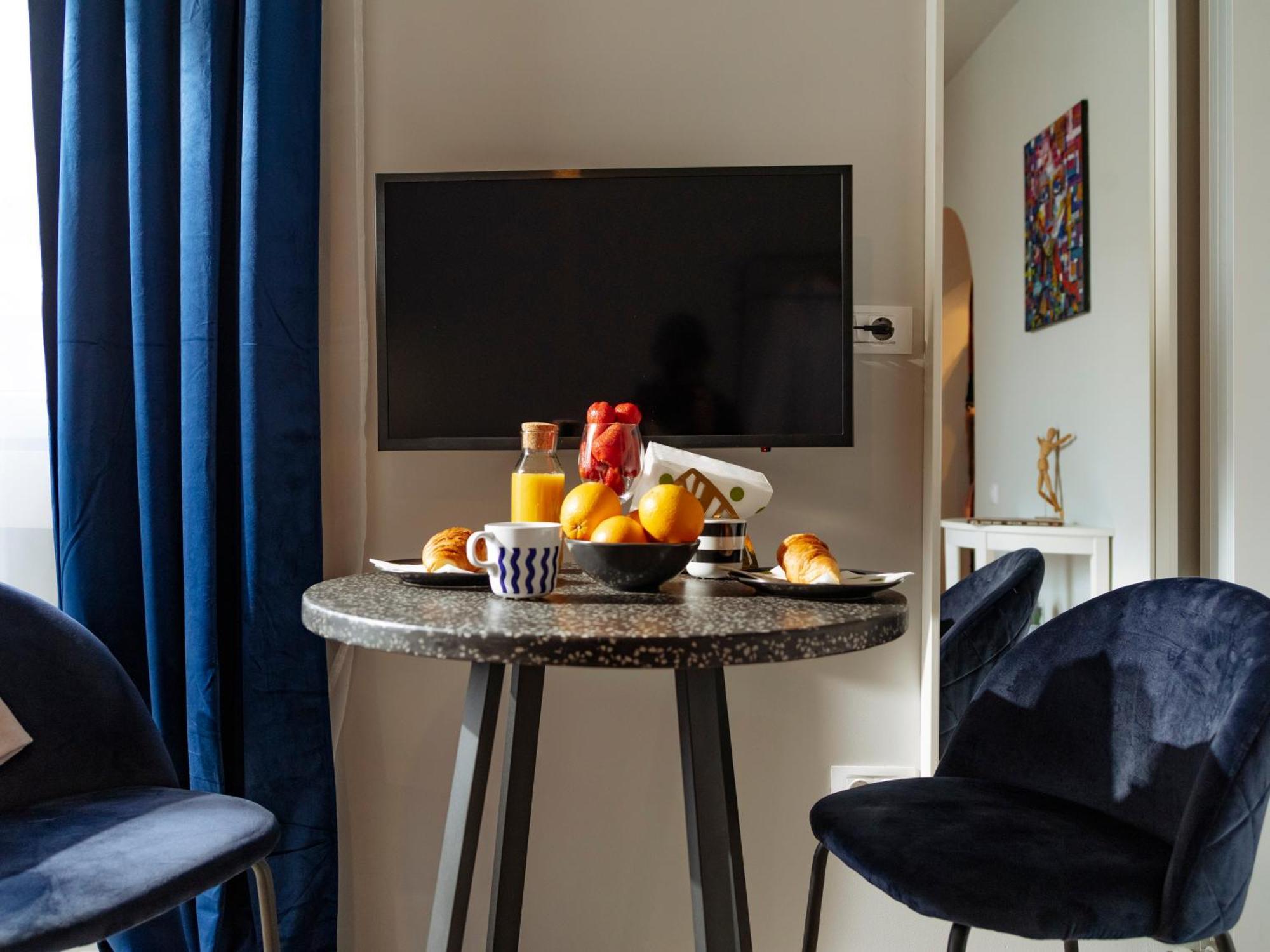 Apartment Petite Maison Sur Le Boulevard Bucharest