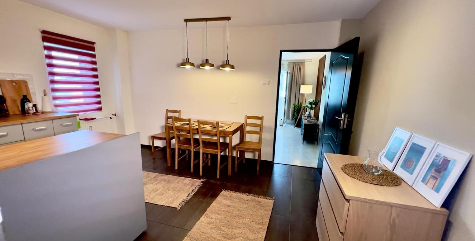 Agatha's Retreat In The Heart Of Apartment *
